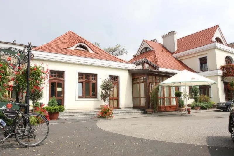 Property building in Hotel Pałacyk Konin