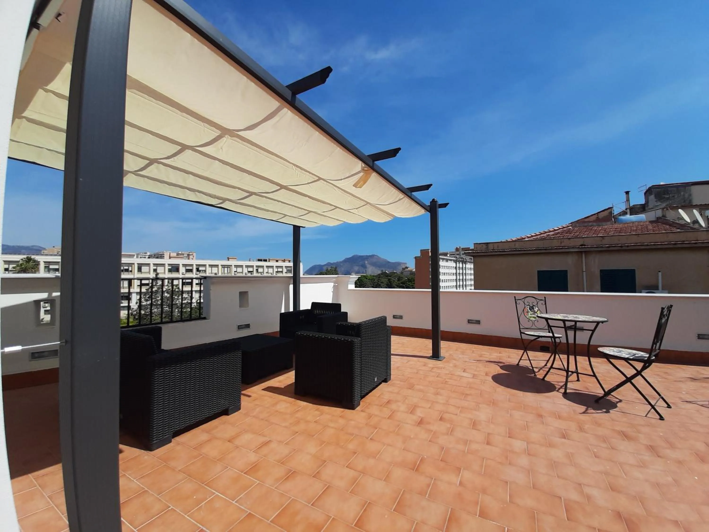 Patio in Basile rooms