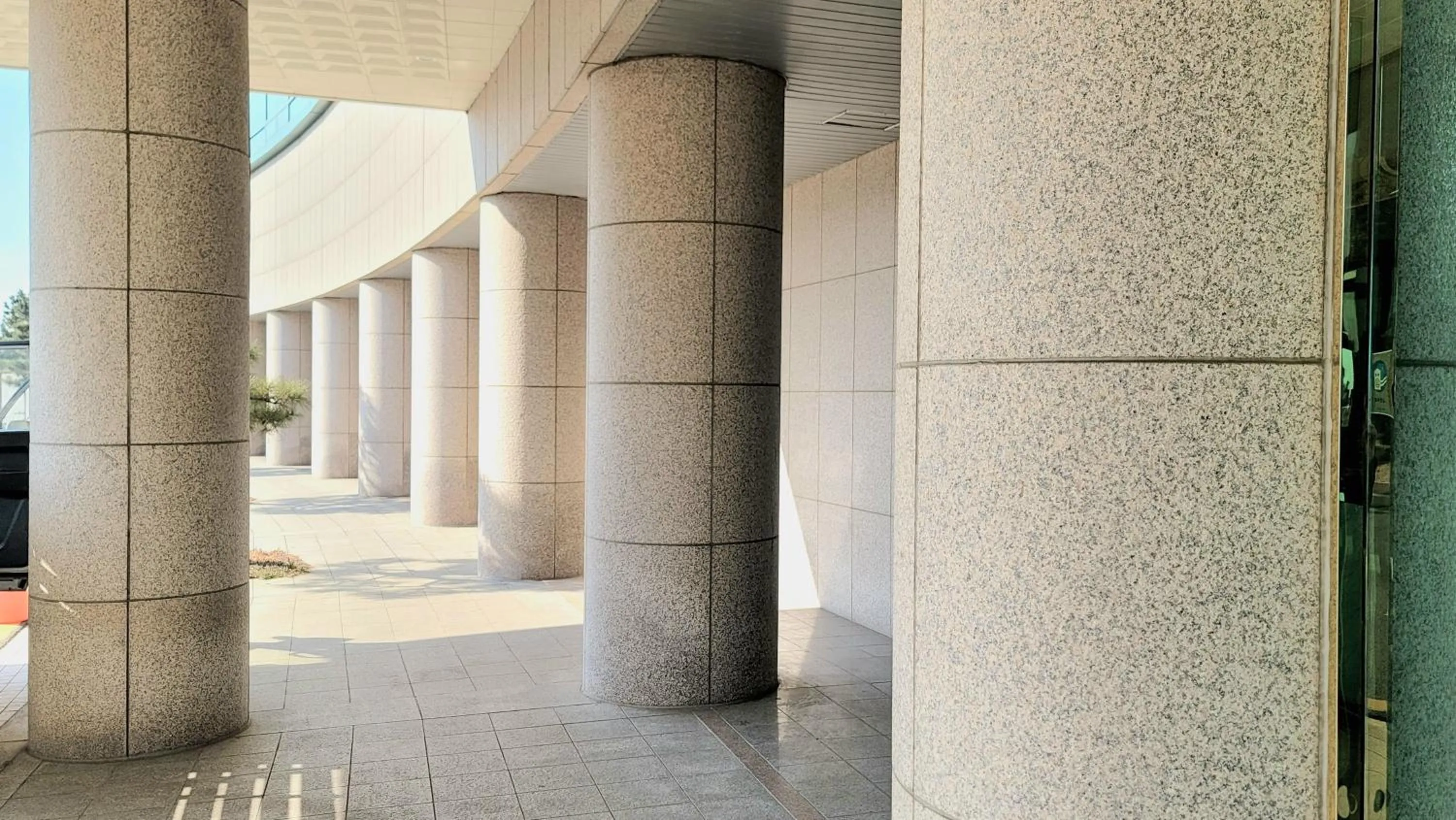 Facade/entrance in Hotel Marine