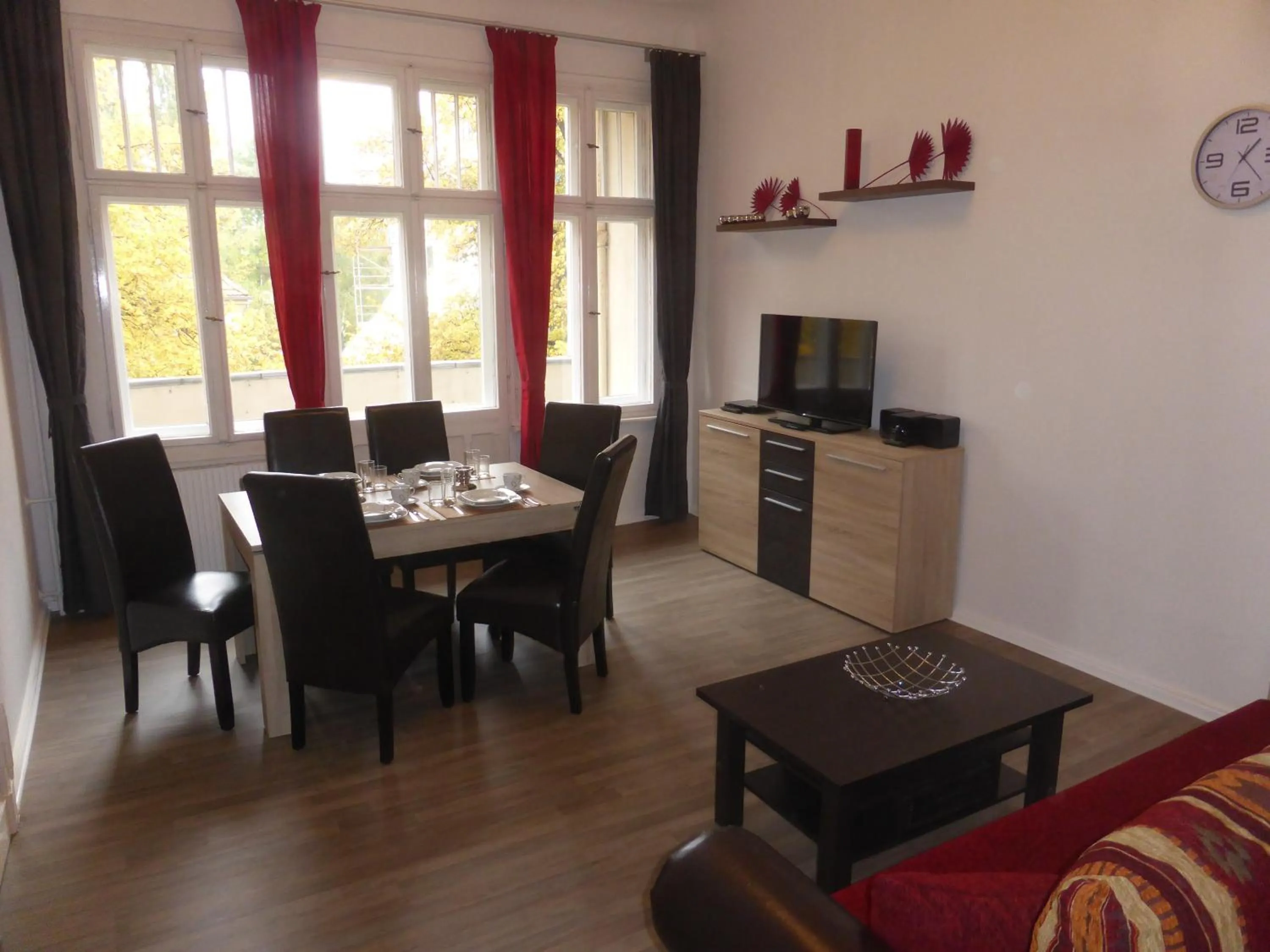 TV and multimedia in Apartments Dahlie & Nelke