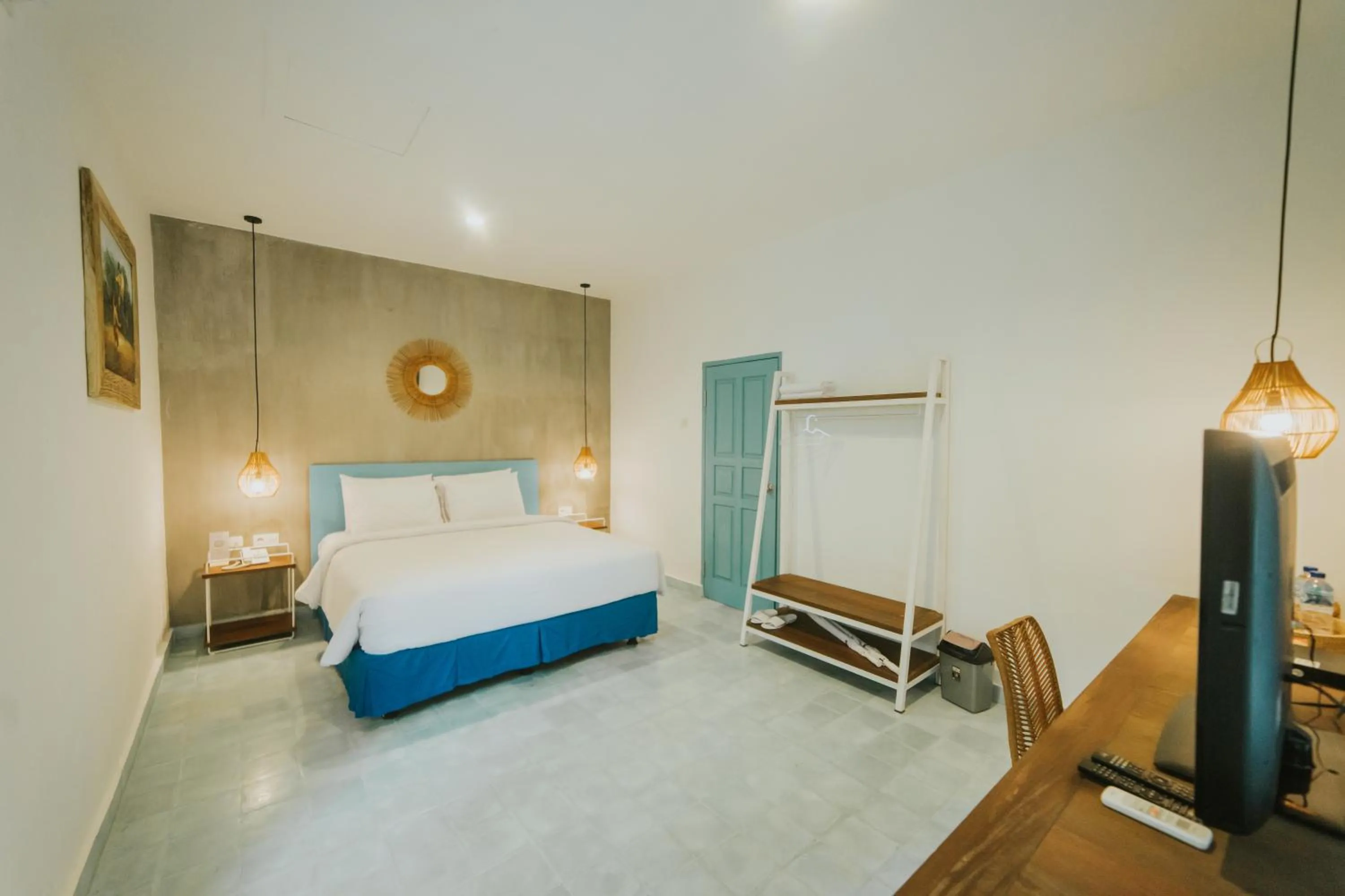 Property building, Bed in Birru Inn