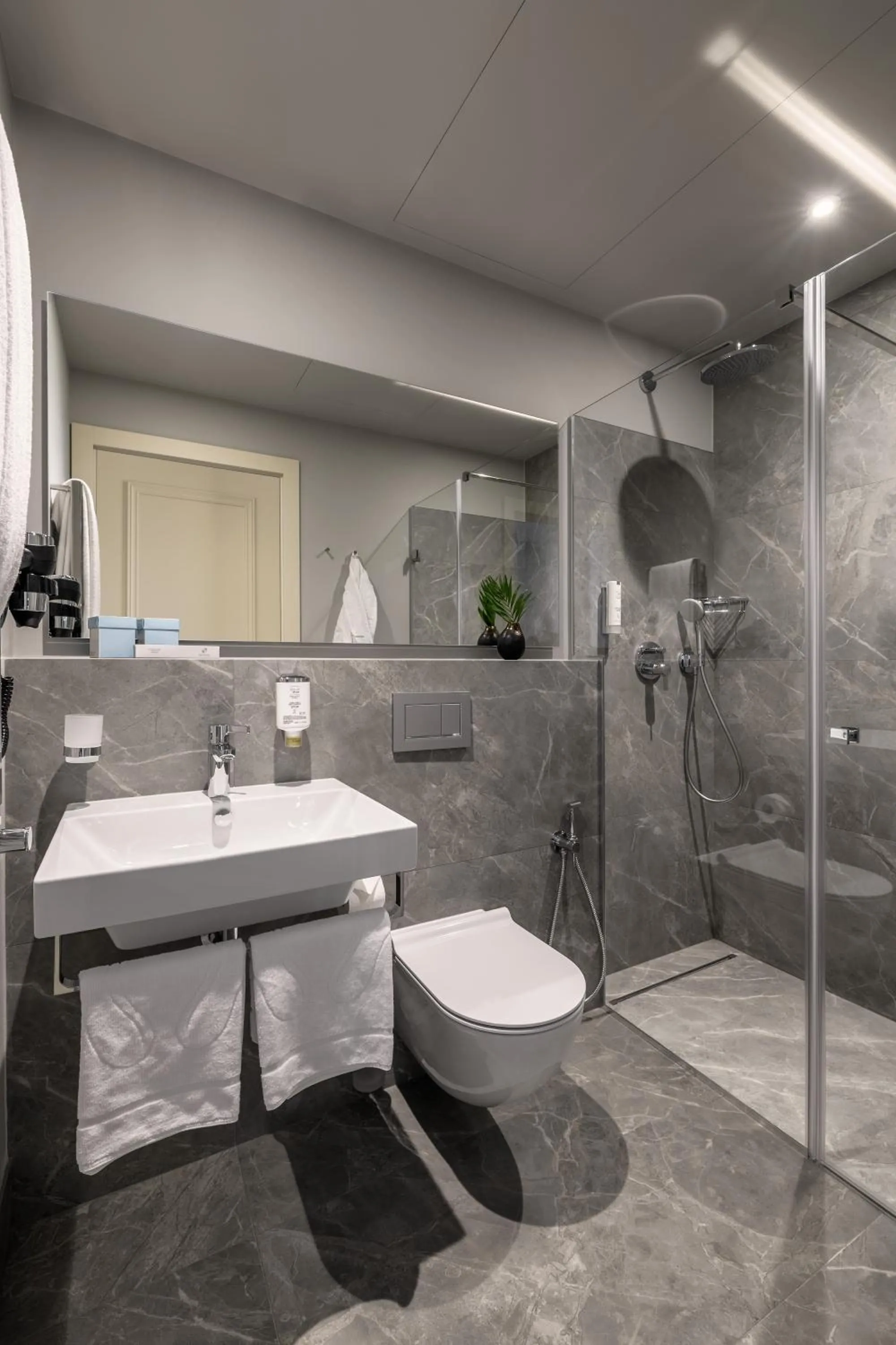 Bathroom in Maestral