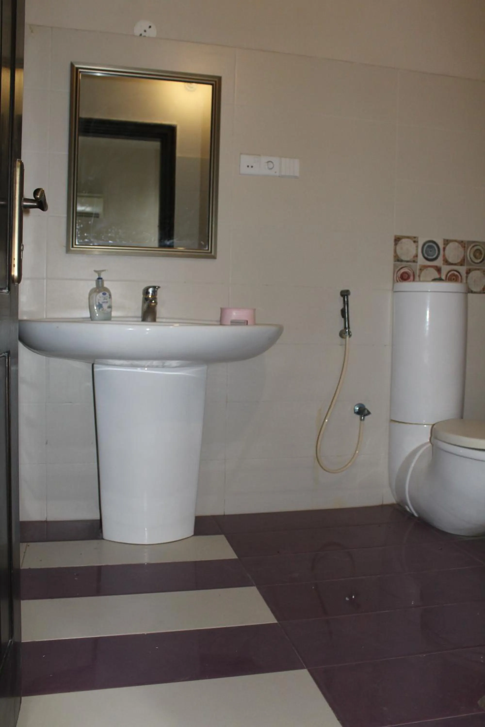 HOTEL STATE RESIDENCY