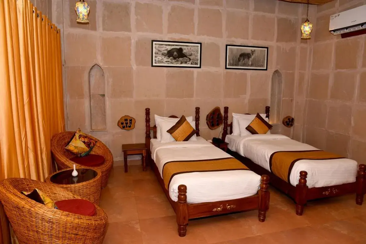 Bed in Puratan Qila Bed in Puratan Qila