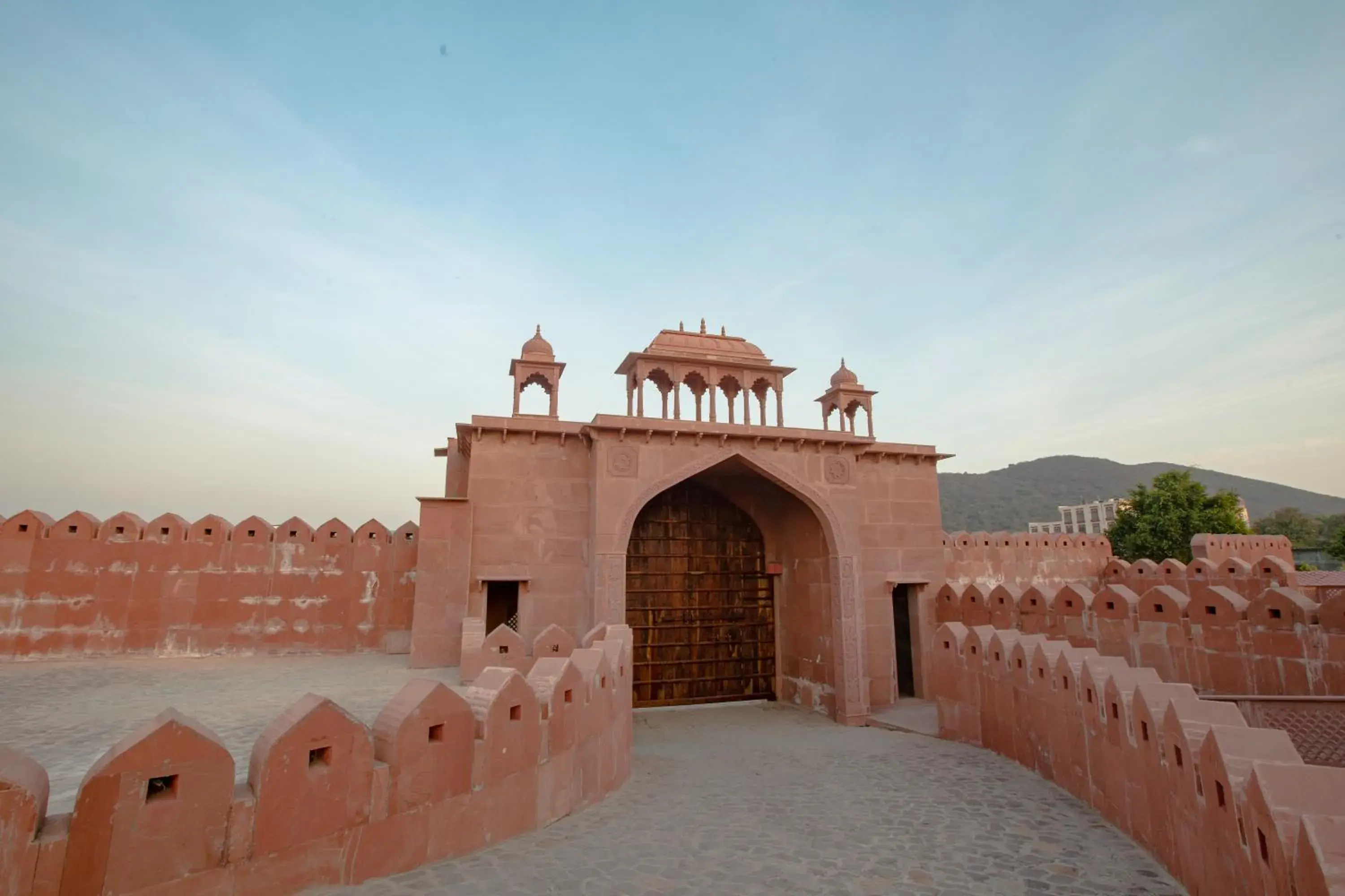 Property building in Puratan Qila Property building in Puratan Qila