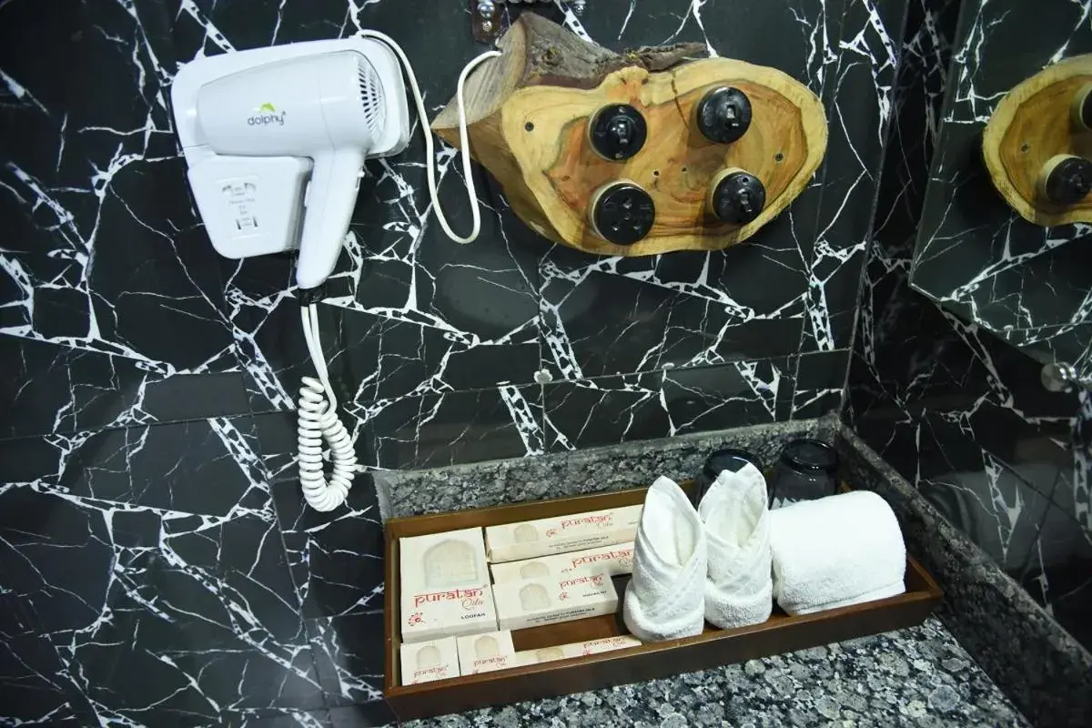 Bathroom in Puratan Qila Bathroom in Puratan Qila