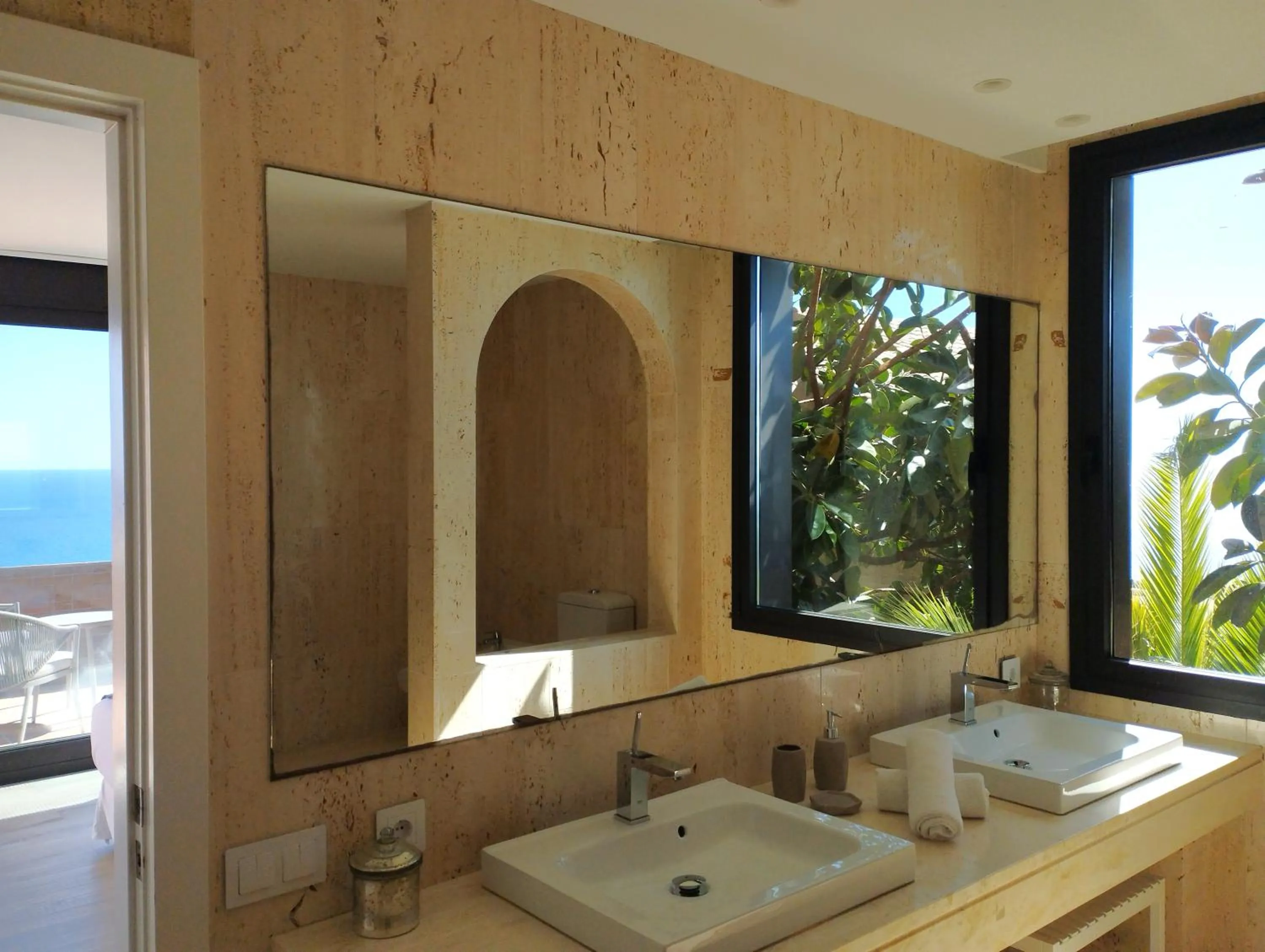 Sitges Spaces Sea View Villa- 6 Bedrooms, 5 bathrooms, 2 private pools, Near center