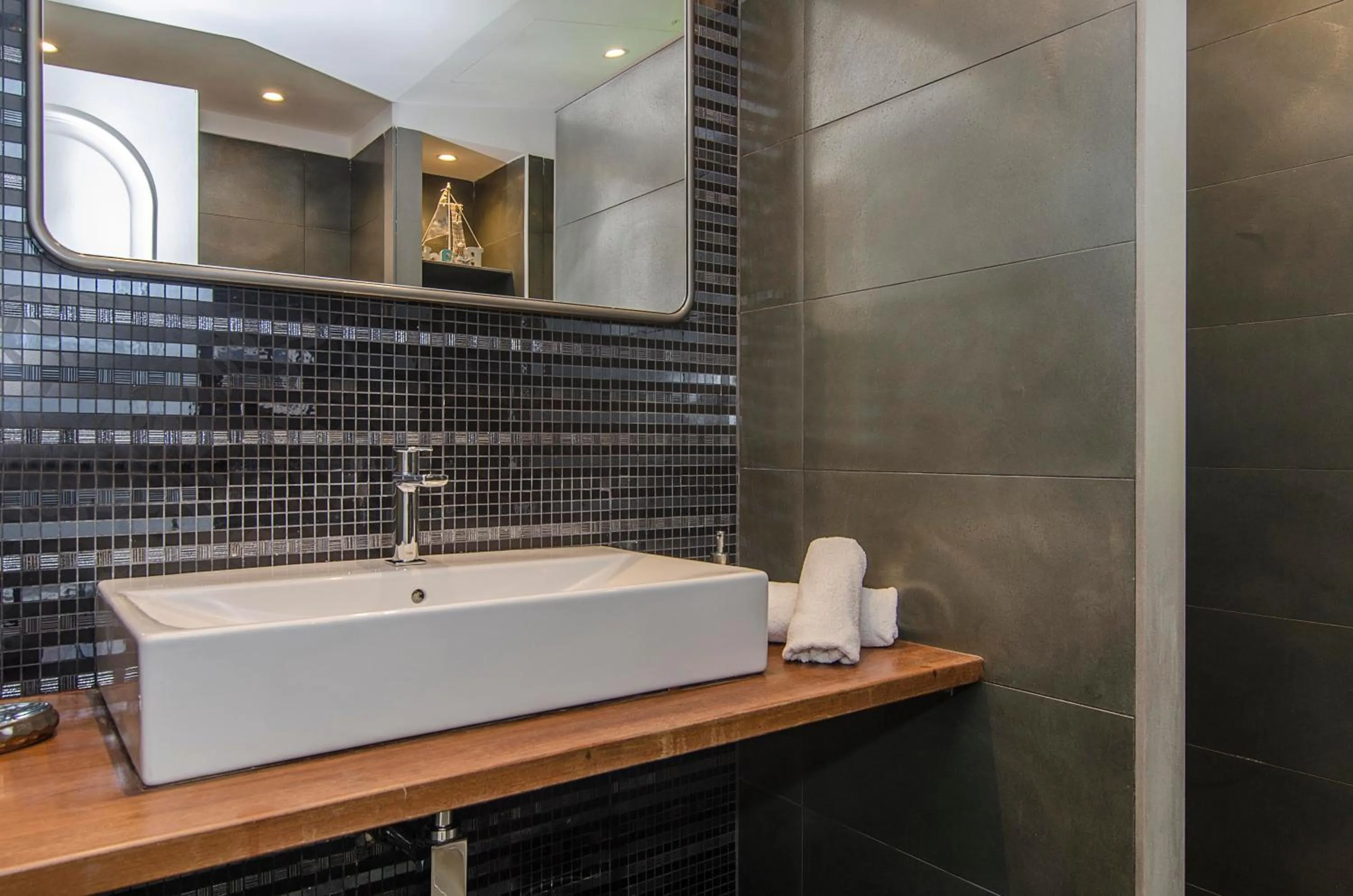 Sitges Spaces Sea View Villa- 6 Bedrooms, 5 bathrooms, 2 private pools, Near center