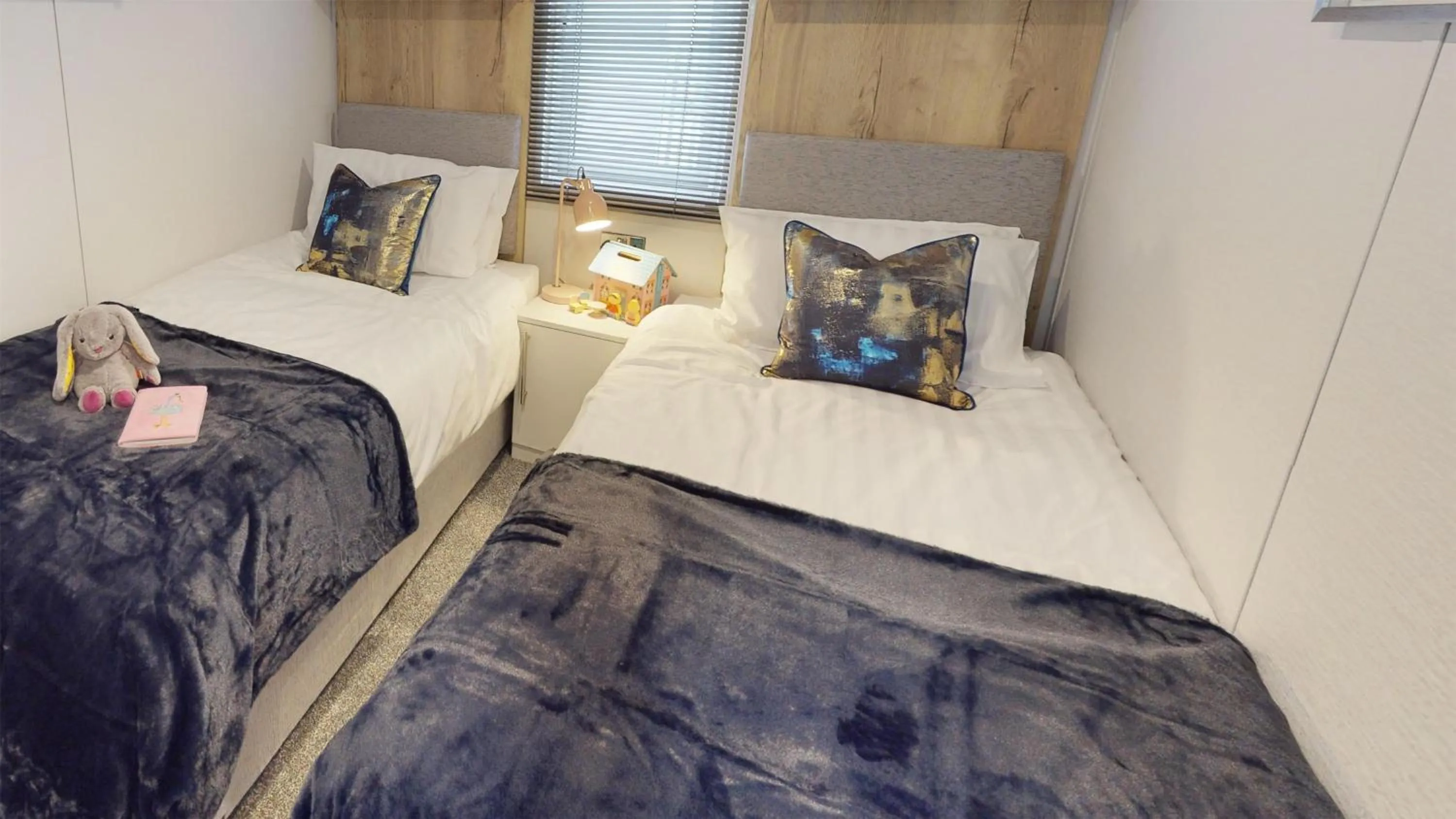 Bedroom, Bed in Sure Studio by Best Western Brackenborough Lakes & Resort