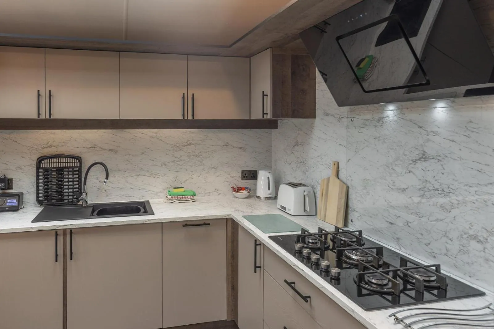 Kitchen or kitchenette in Sure Studio by Best Western Brackenborough Lakes & Resort