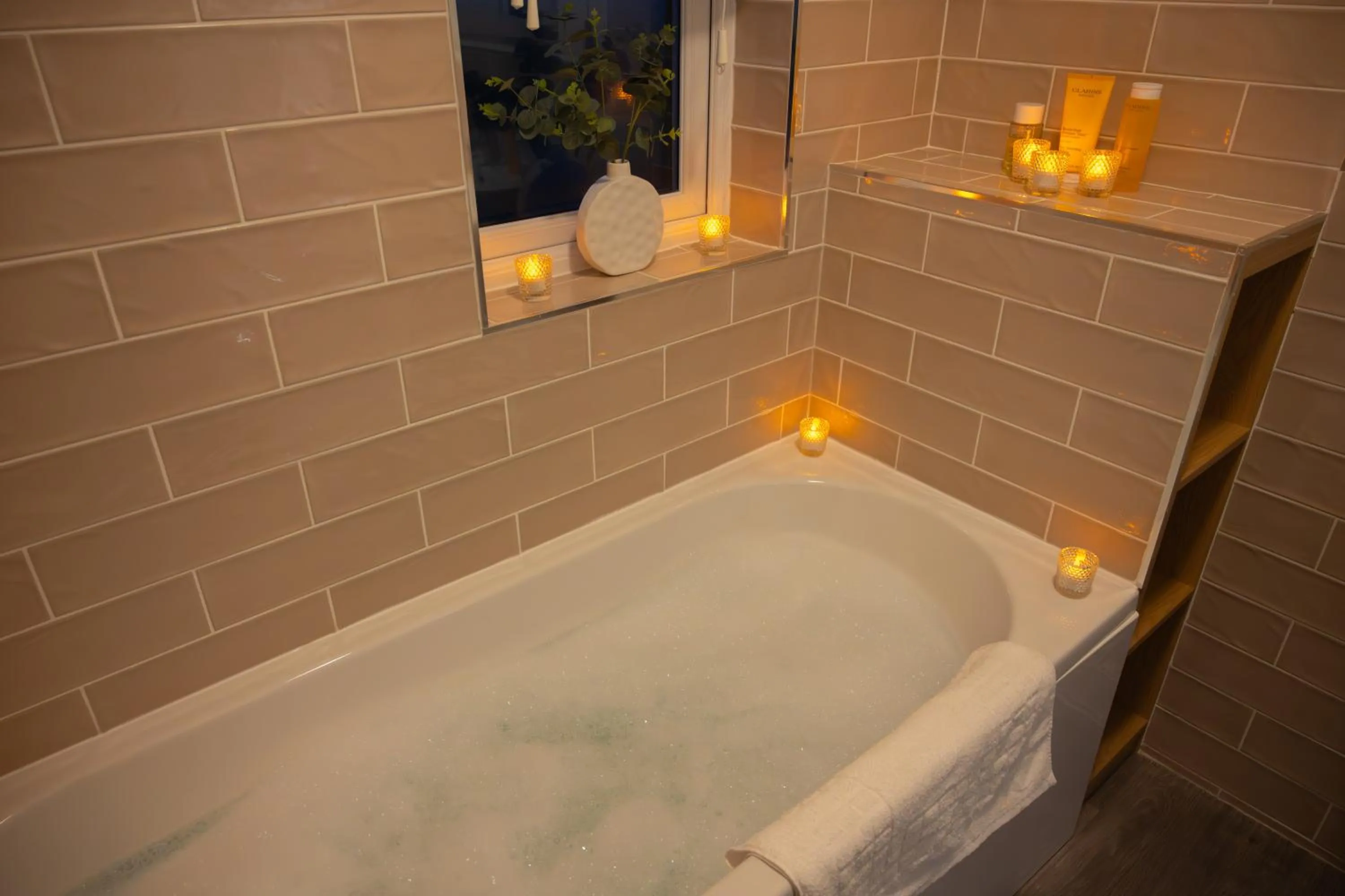 Bathroom in Sure Studio by Best Western Brackenborough Lakes & Resort