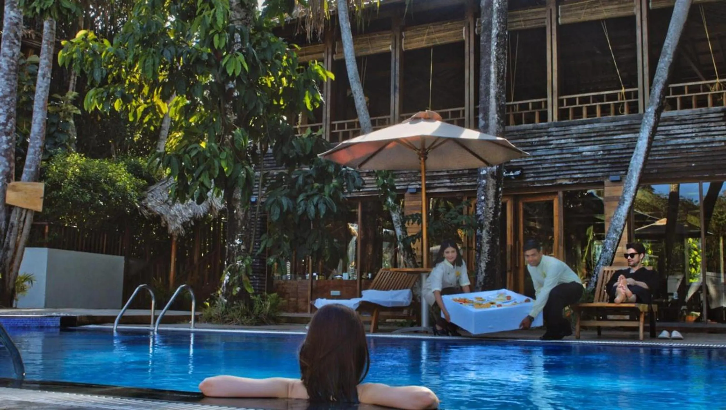 Swimming pool in De Foret