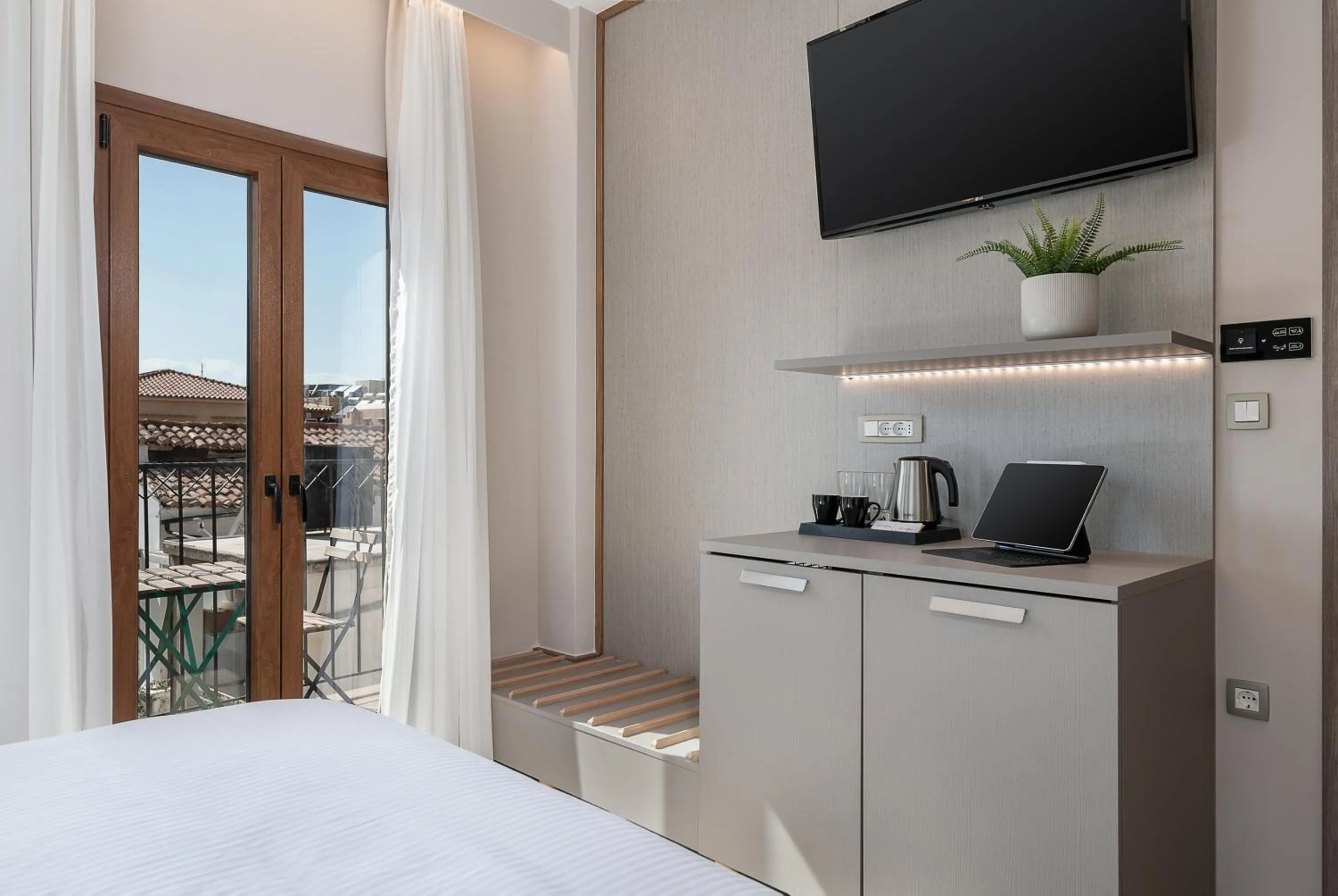 TV and multimedia in Al Daliani Minaret Rooms