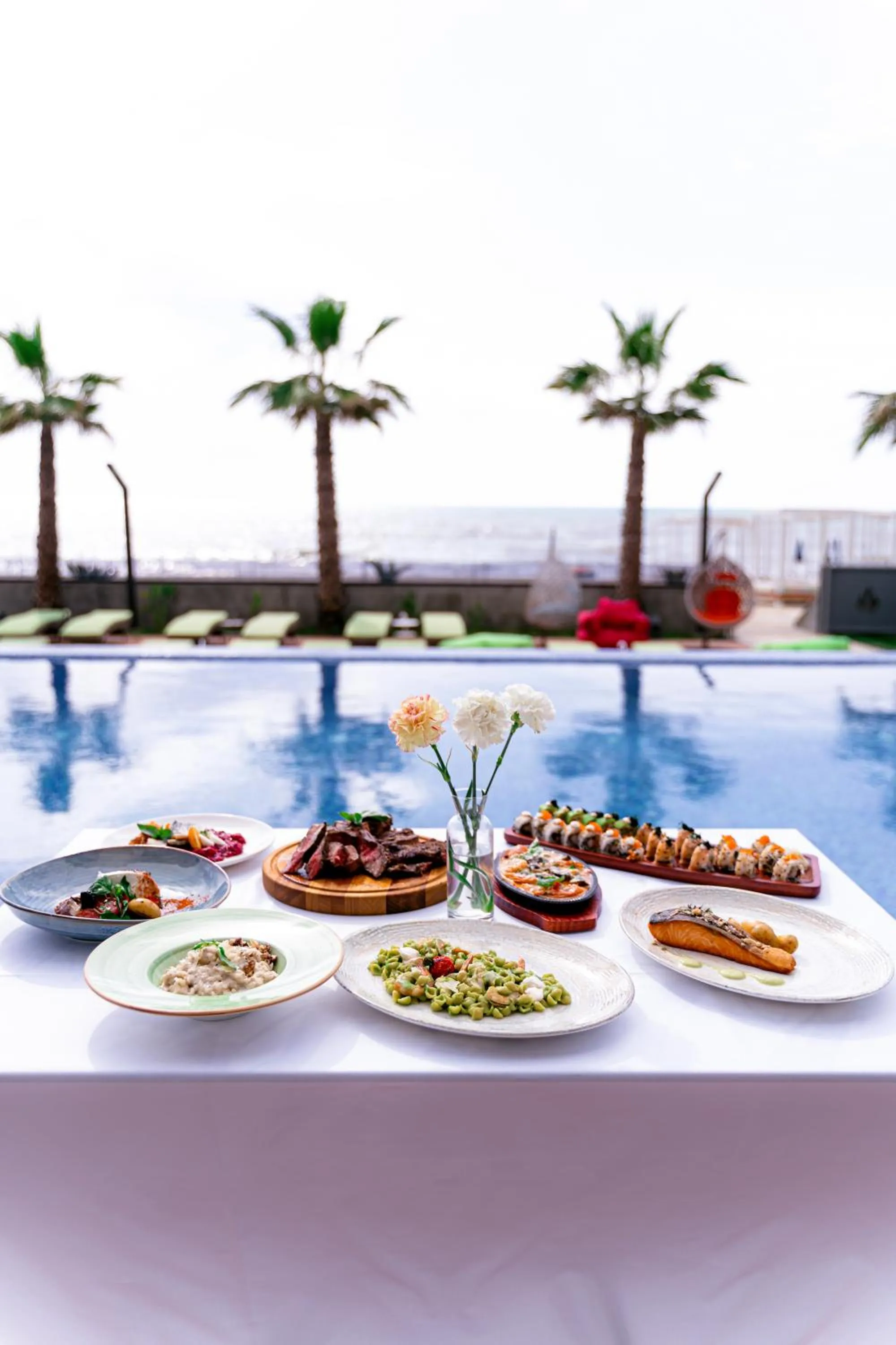 Food and drinks in Pinea Hotel Resort & Spa