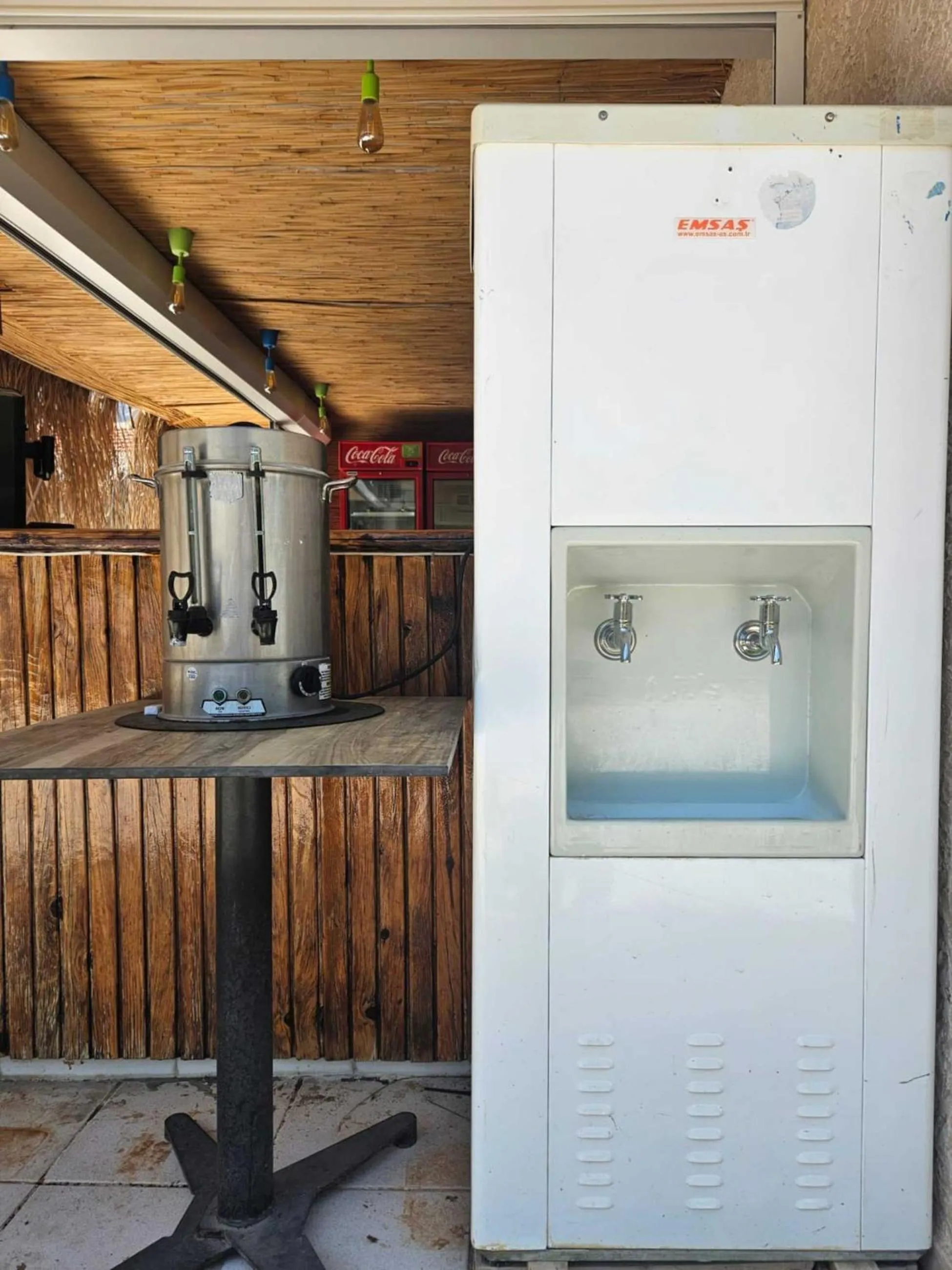 Kitchen or kitchenette in ORANGE BEACH CAMP