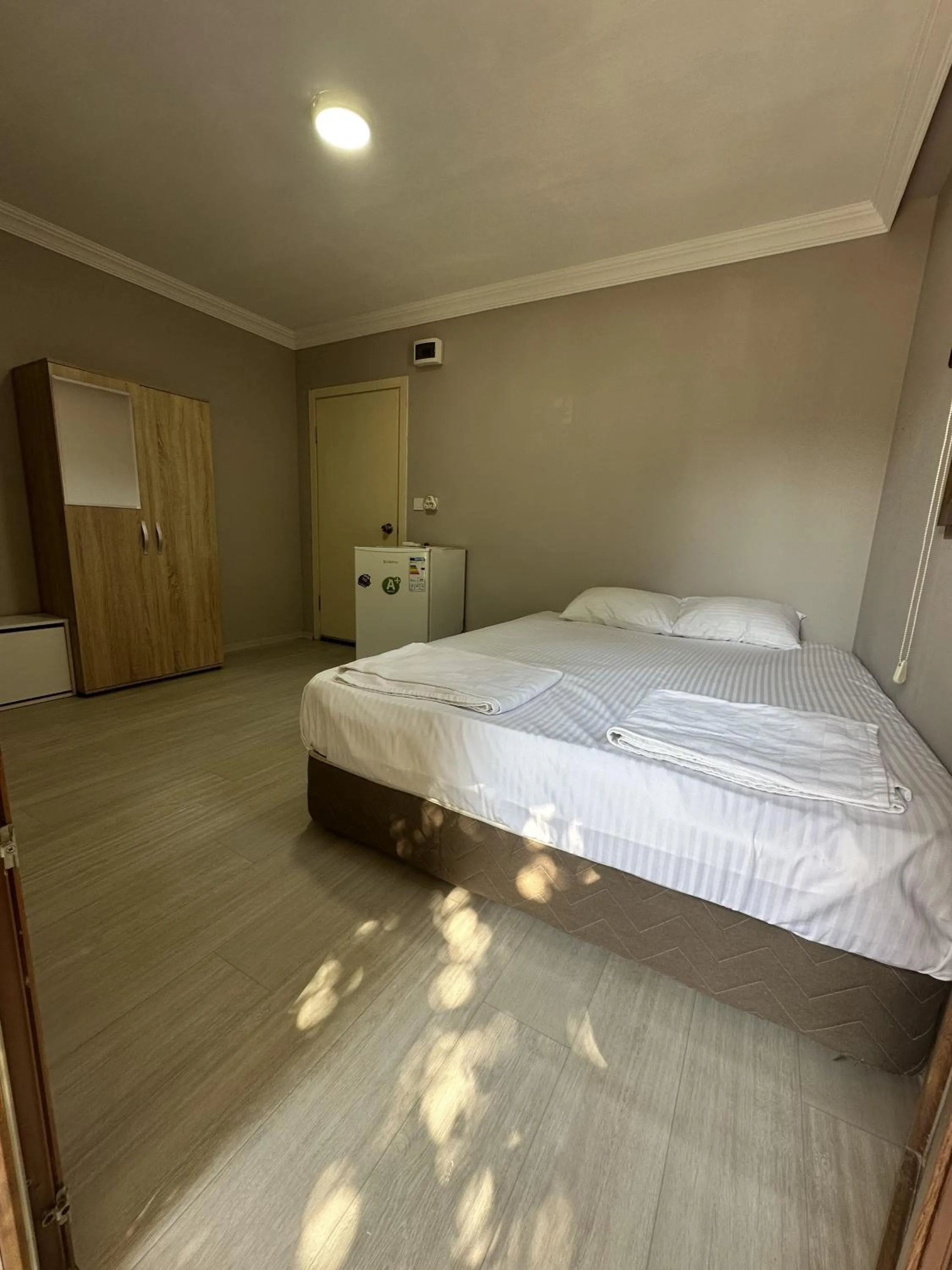 Photo of the whole room, Bed in ORANGE BEACH CAMP