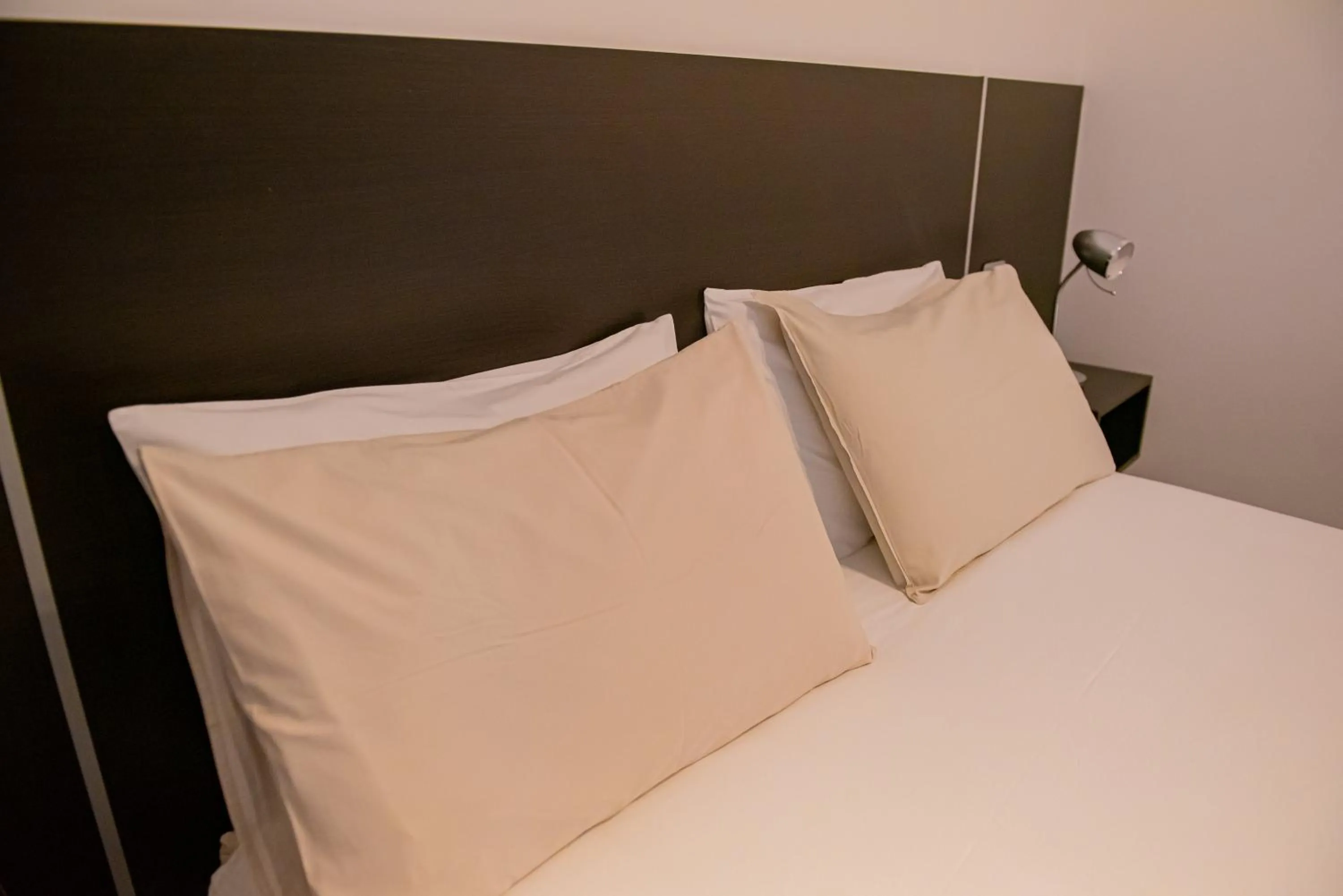 Bed in ARTEMIDE "Fiore Club" B&B SUITE SPA