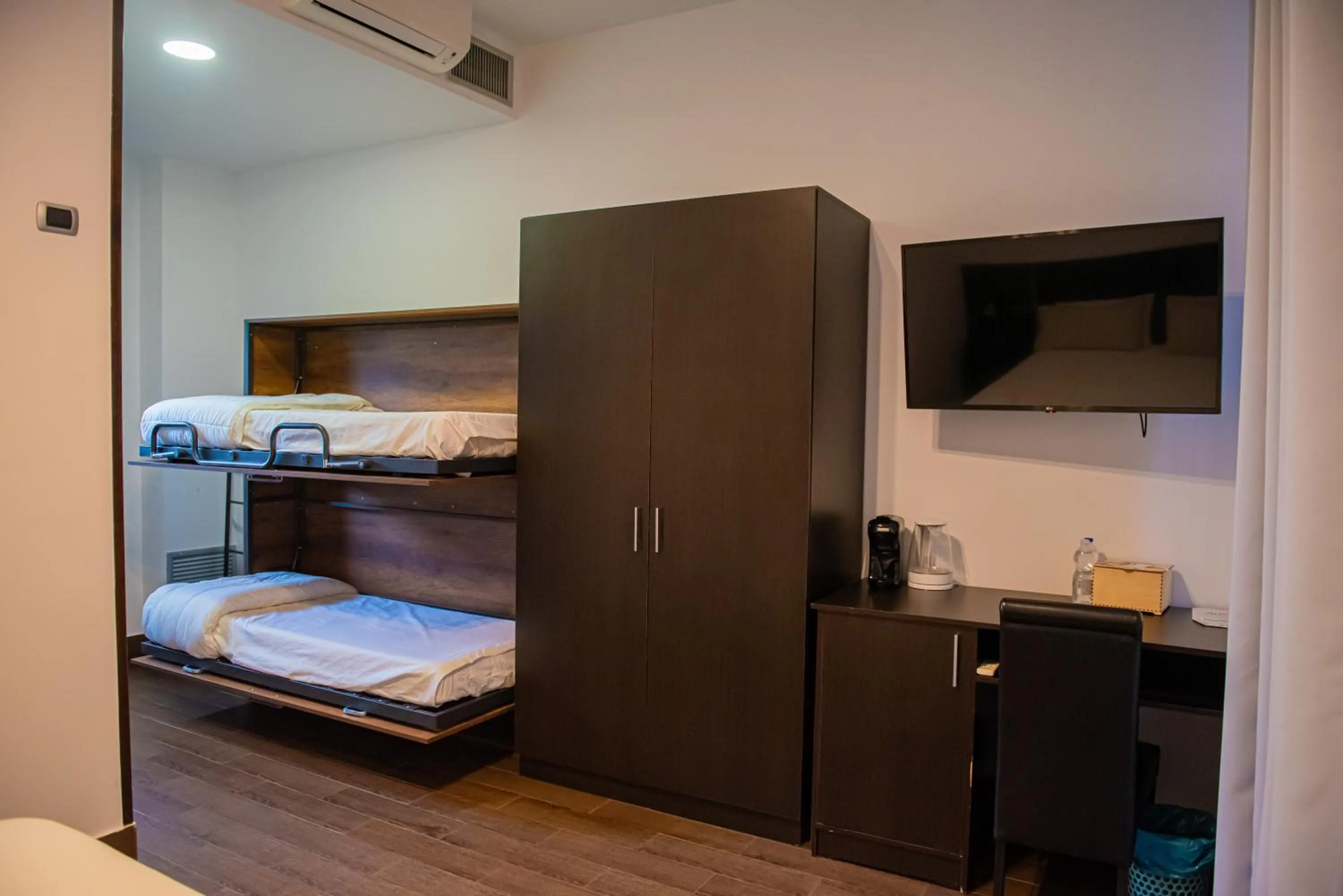 Bed in ARTEMIDE "Fiore Club" B&B SUITE SPA