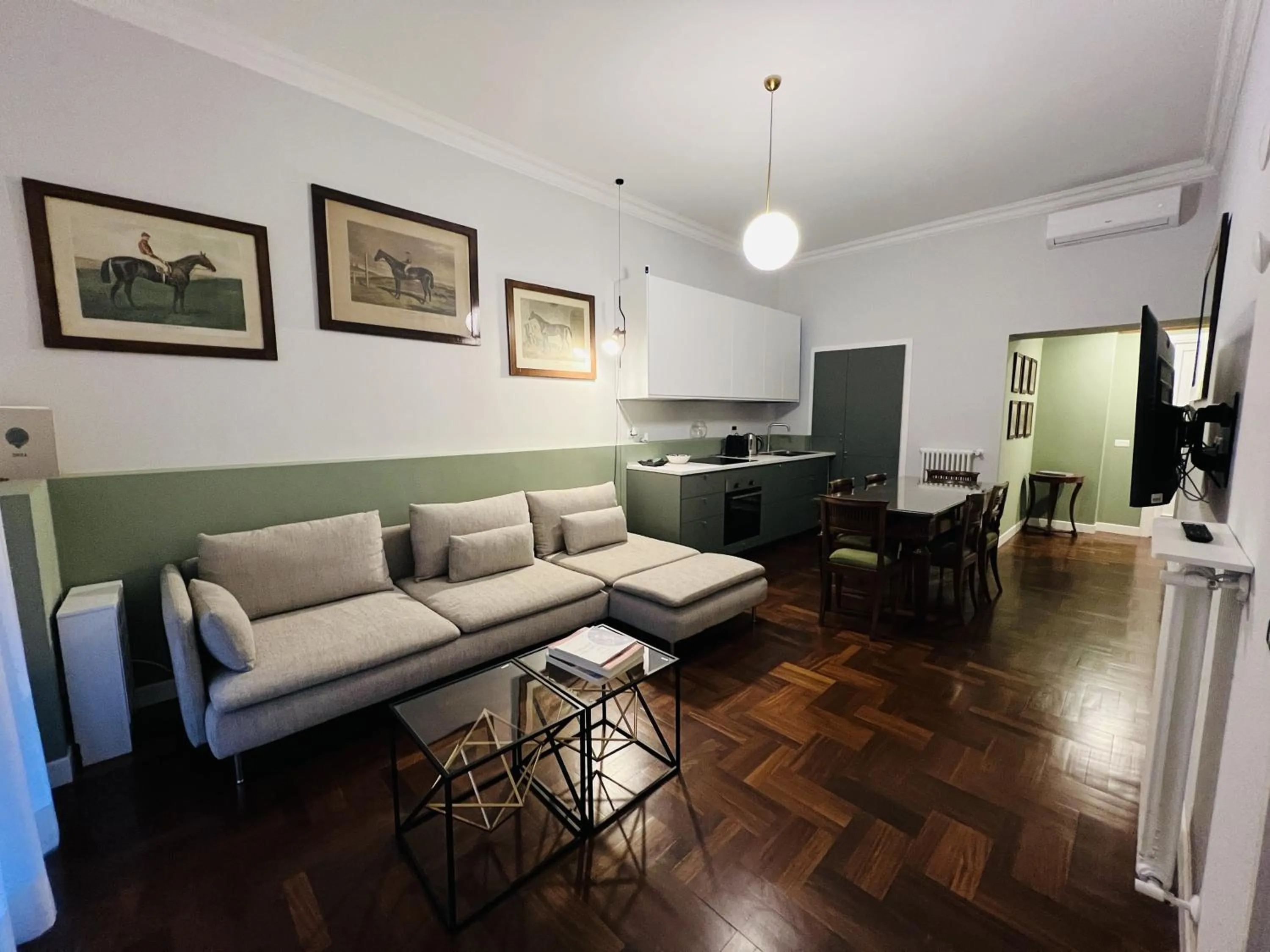 TV and multimedia in 4 Fontane Private Suites