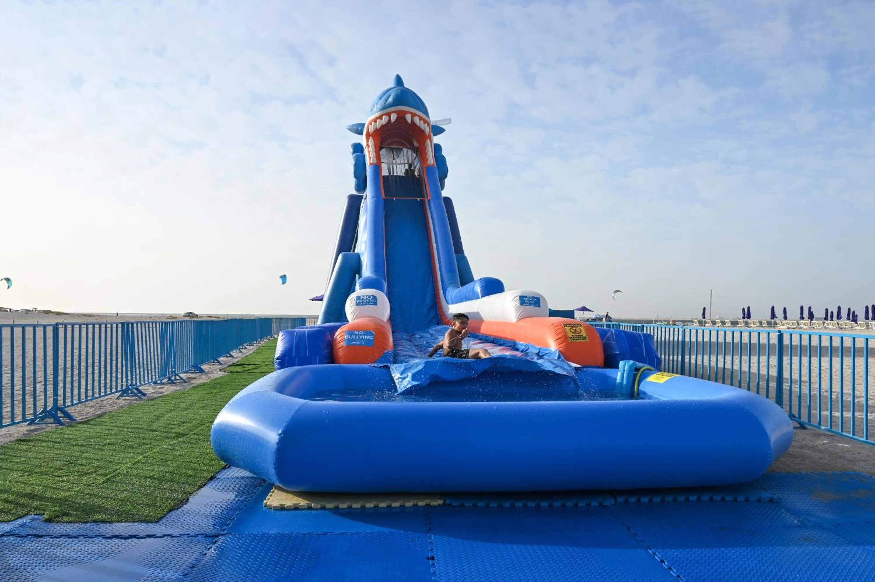 Beach in Centara Mirage Beach Resort Dubai