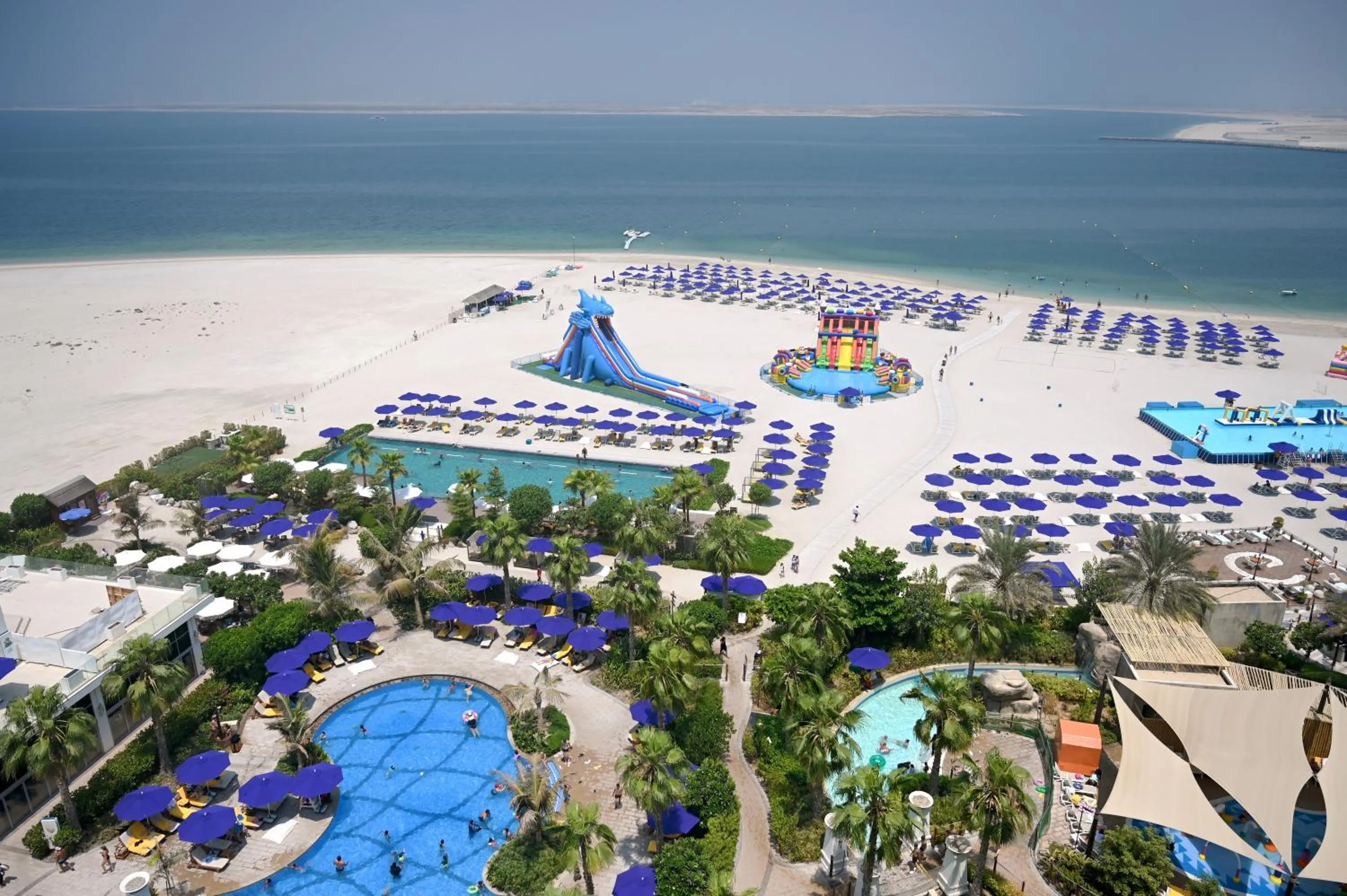 Beach in Centara Mirage Beach Resort Dubai