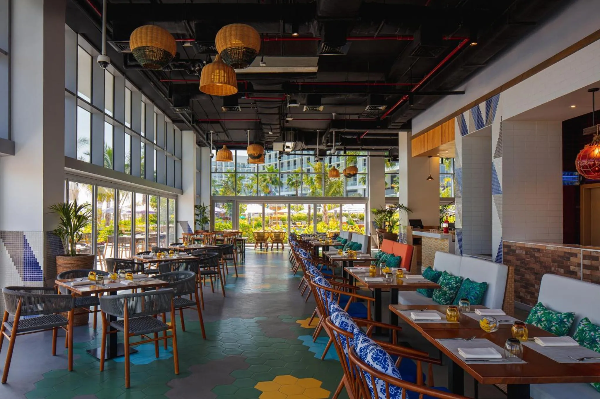 Restaurant/places to eat in Centara Mirage Beach Resort Dubai