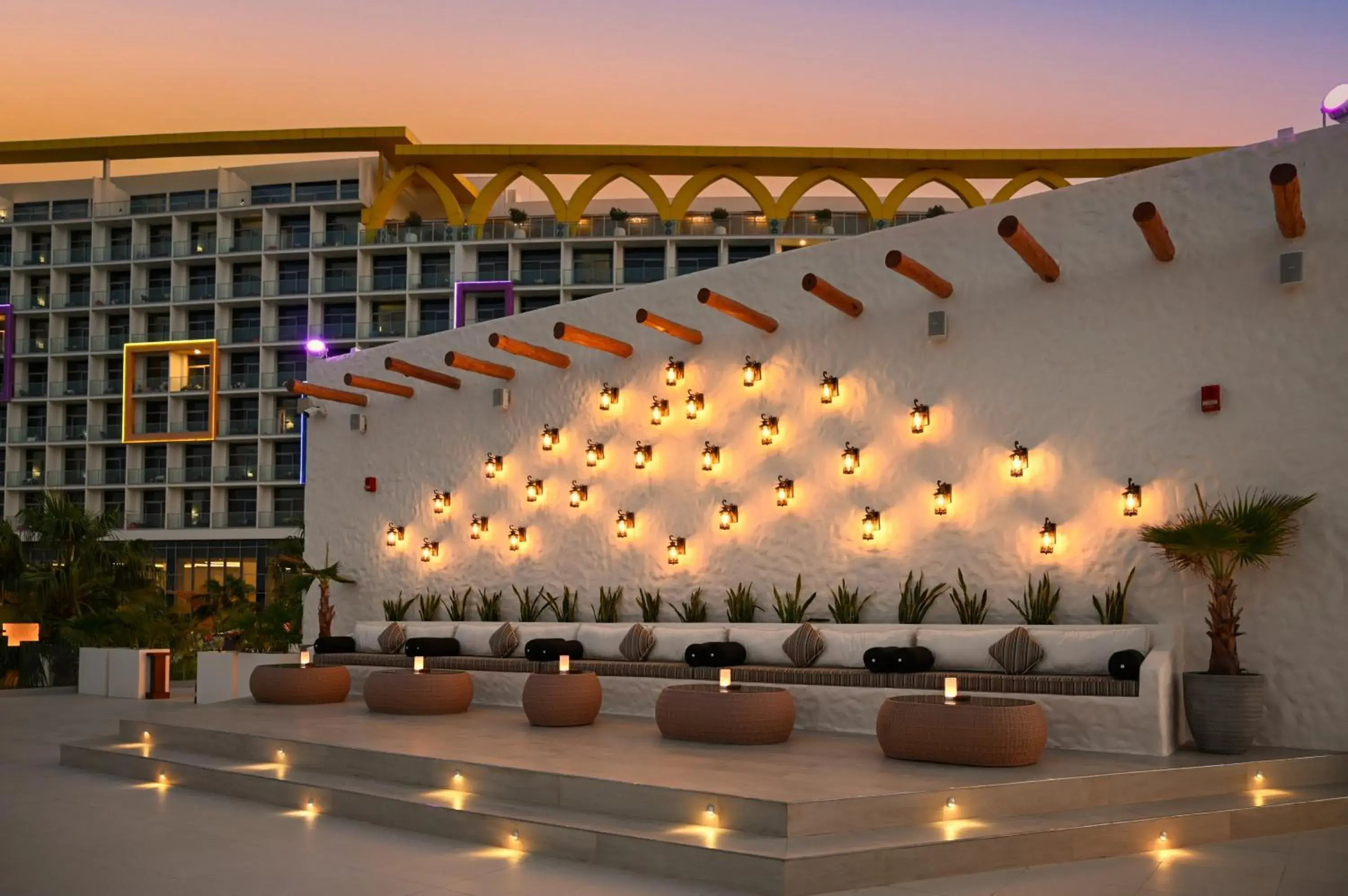 Property building in Centara Mirage Beach Resort Dubai Property building in Centara Mirage Beach Resort Dubai