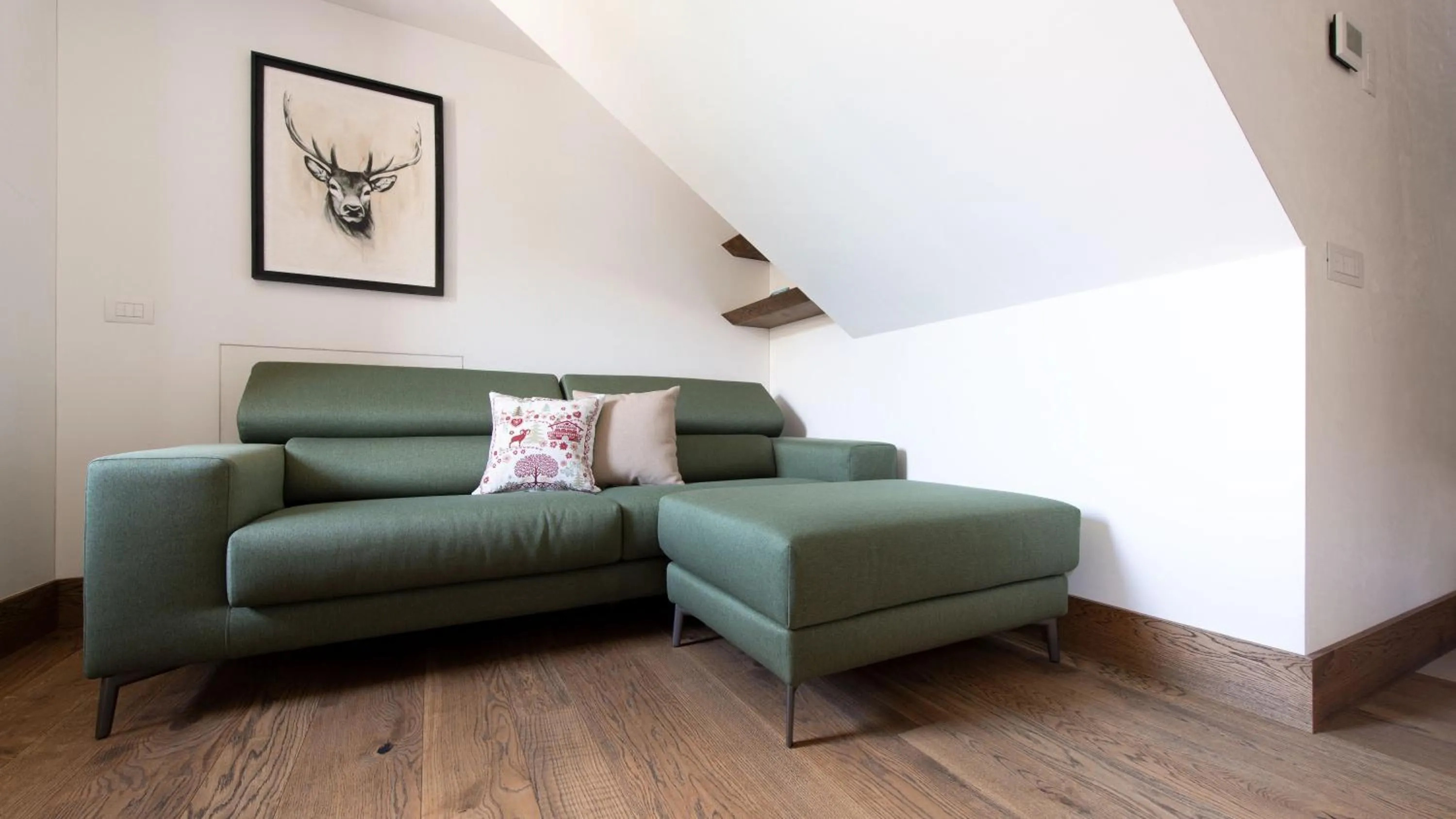 Seating area in Italianway - Morcelli 4