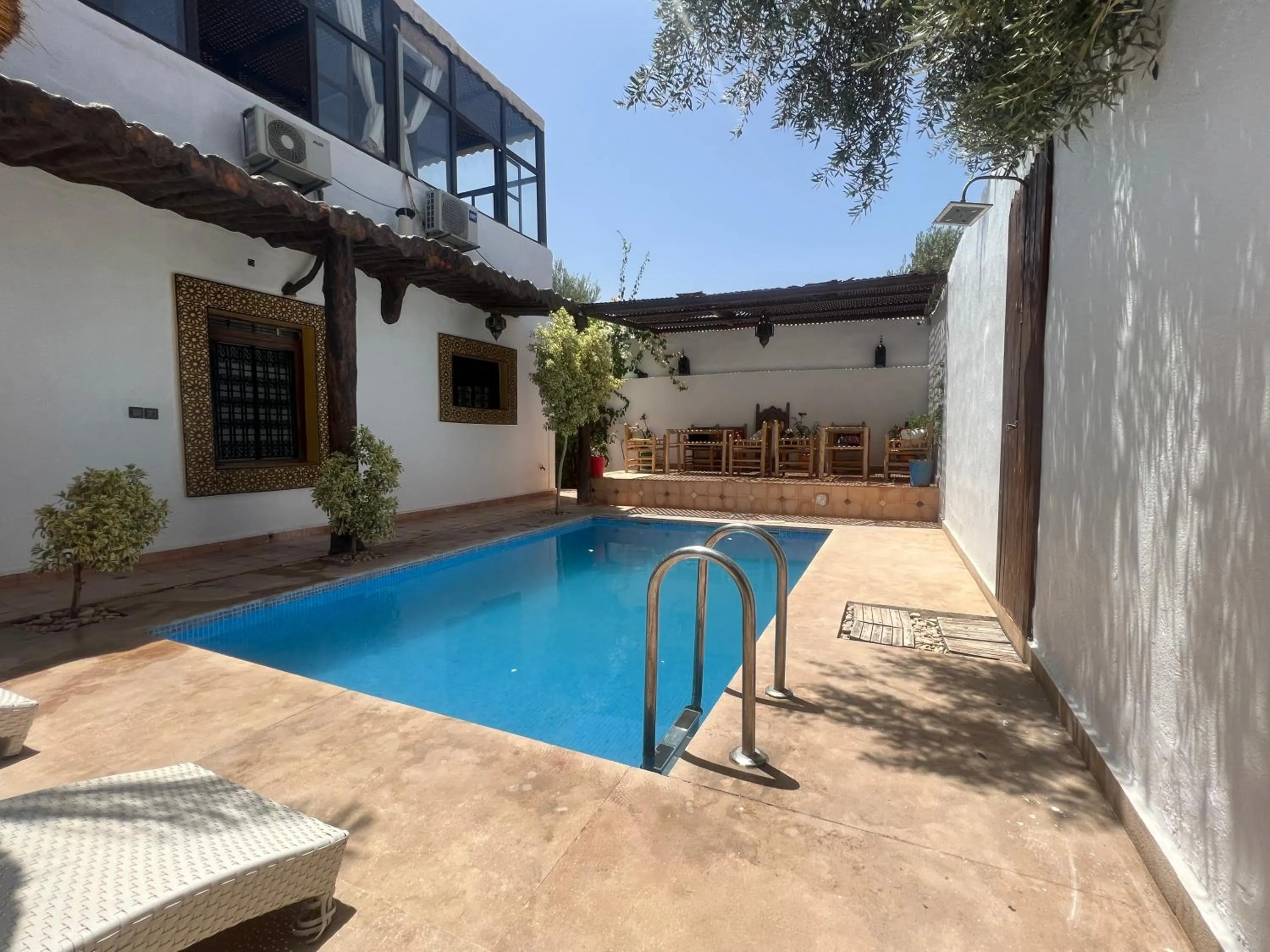 Swimming pool in O'loft
