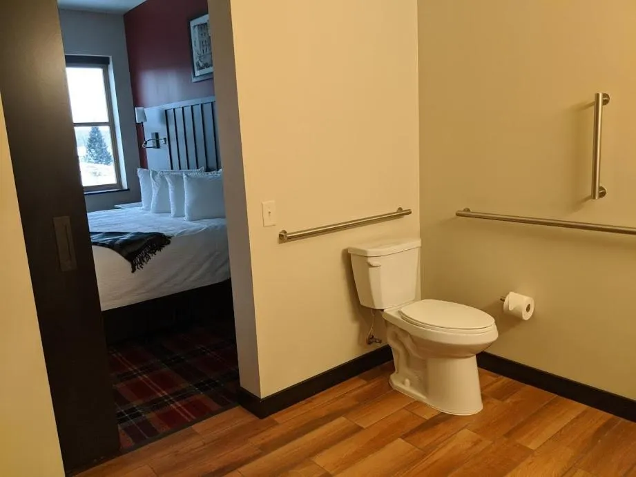 Bed in Water Street Inn