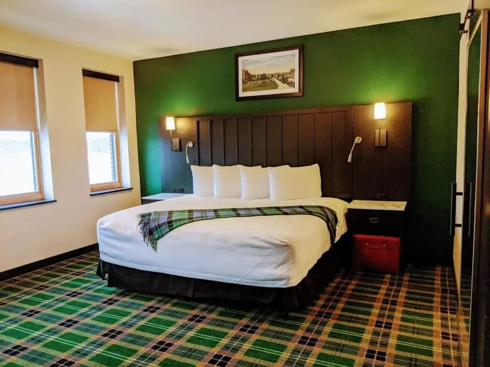 Bed in Water Street Inn Bed in Water Street Inn