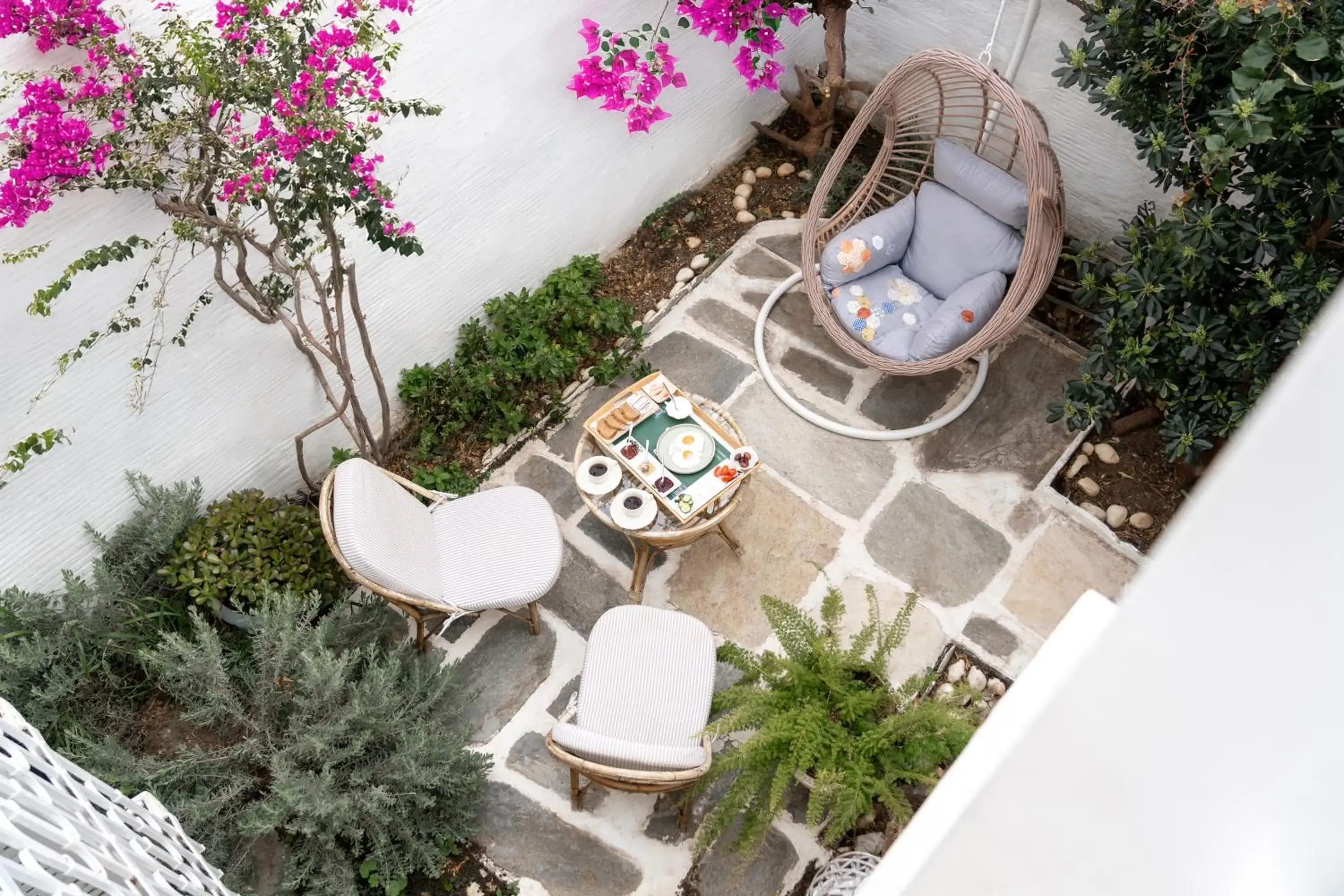 One-Bedroom Apartment in Neoclassical Mansion in Andros Town by Explore Andros One-Bedroom Apartment in Neoclassical Mansion in Andros Town by Explore Andros