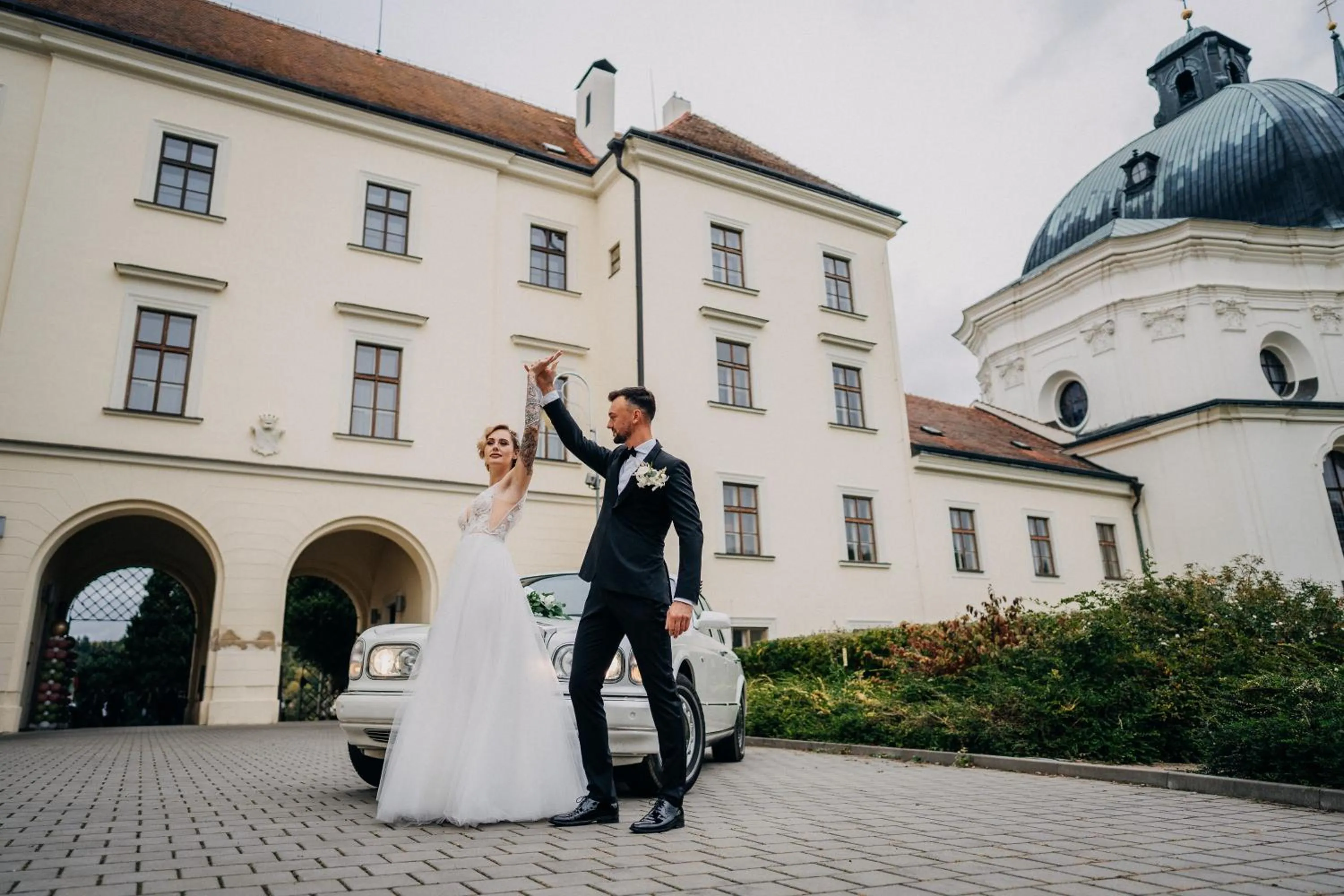 wedding in Zámek Křtiny
