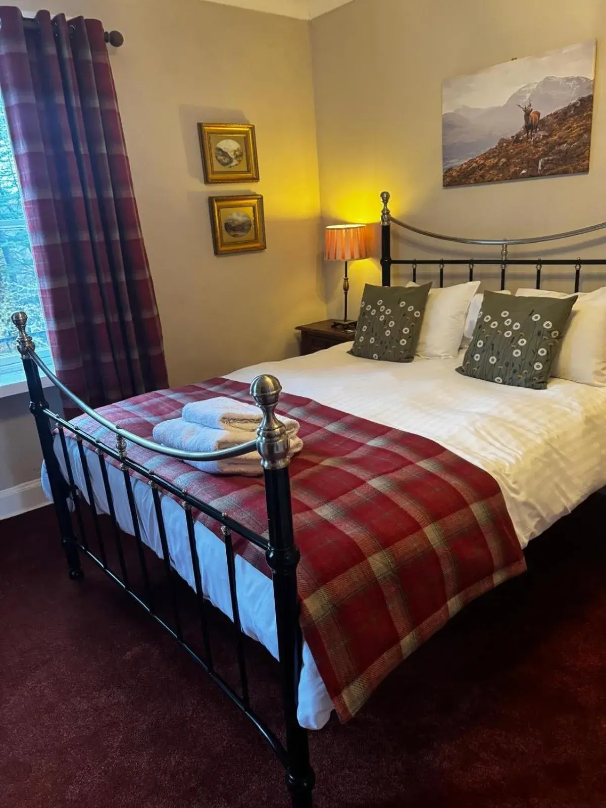 Deluxe Double Room in Killean Farmhouse B&B Deluxe Double Room in Killean Farmhouse B&B