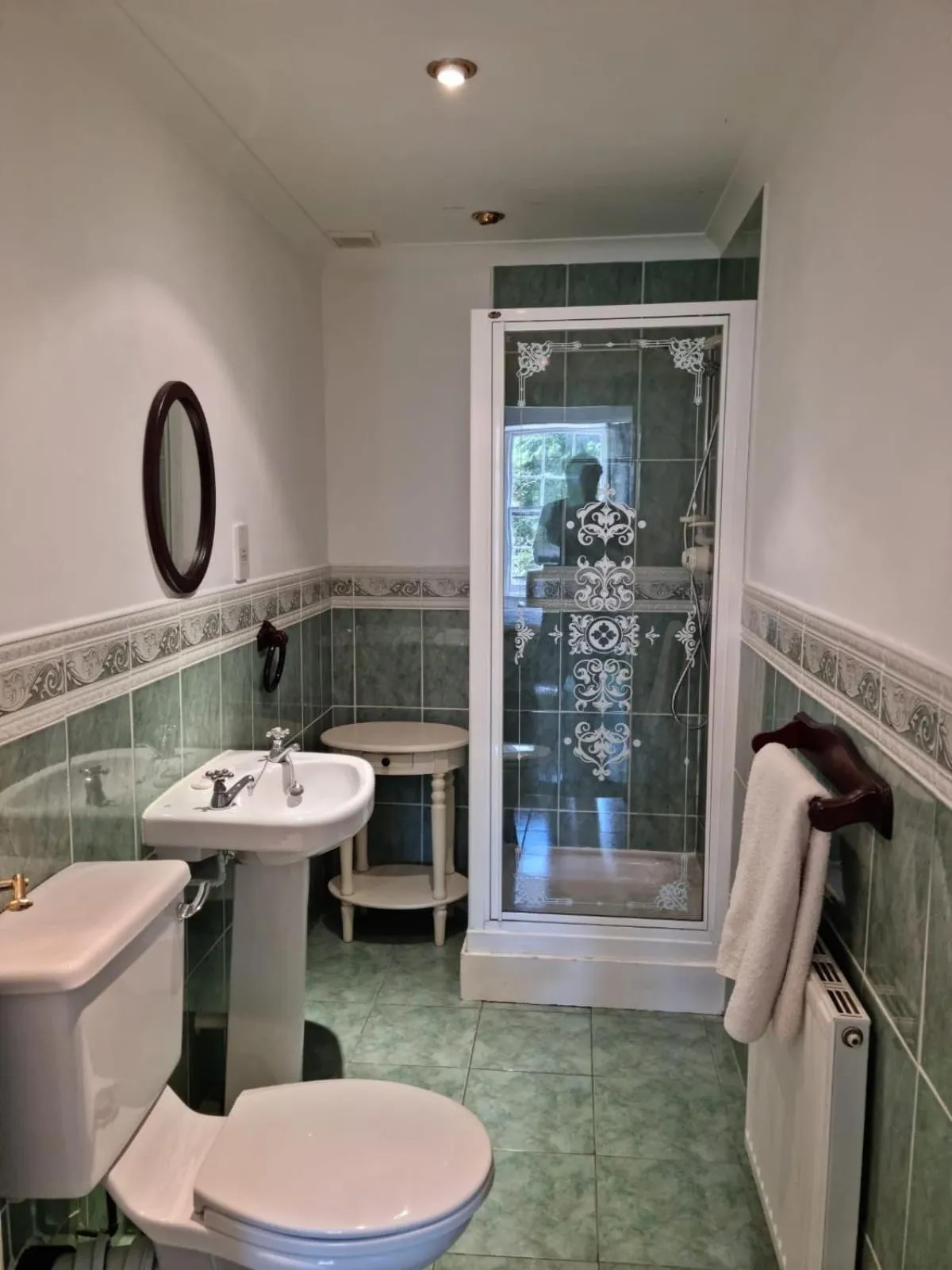 Shower in Killean Farmhouse B&B