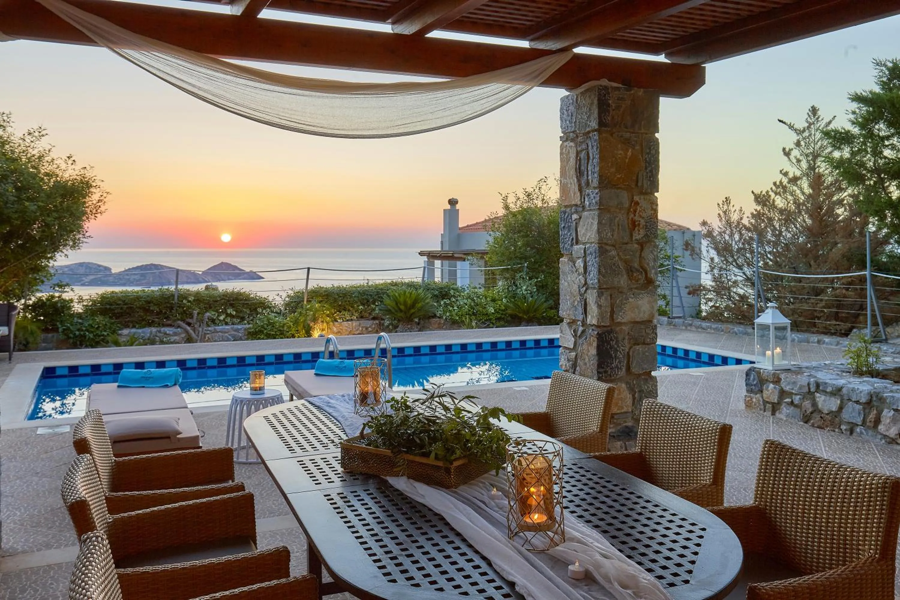Okeanides Villas