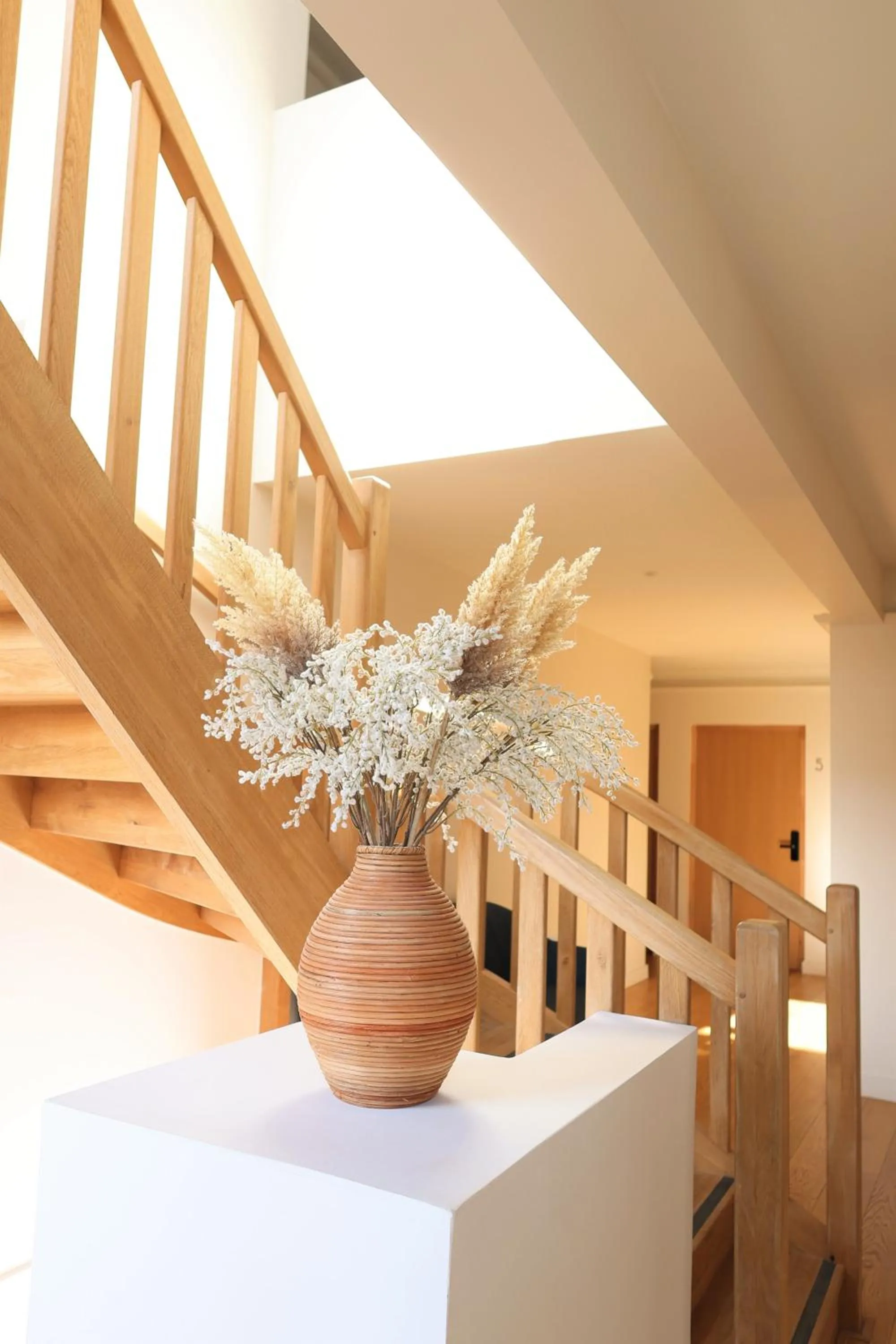 Property building in Résidence Les Suites du Port - by Le Saint Ferdinand