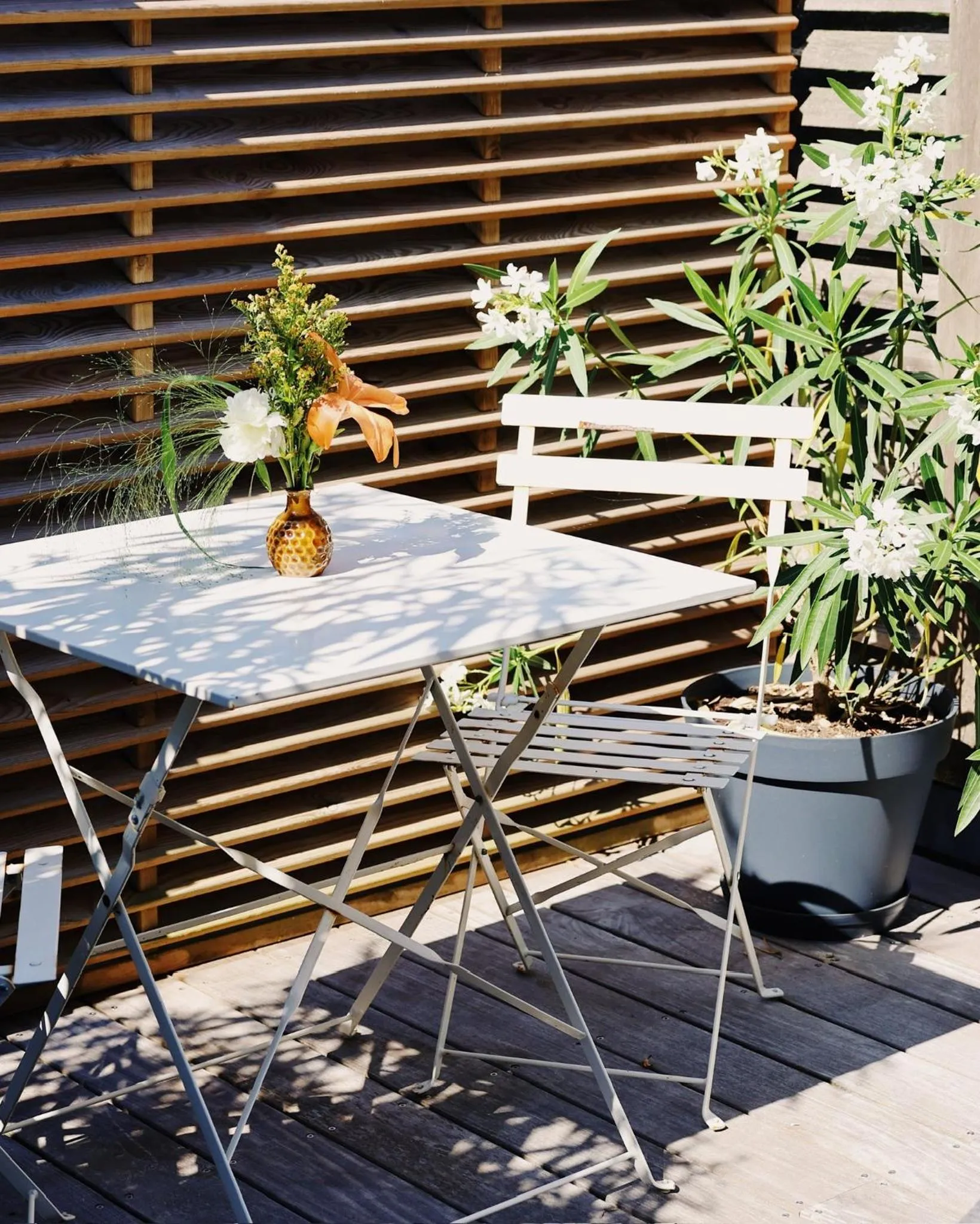 Patio in Résidence Les Suites du Port - by Le Saint Ferdinand