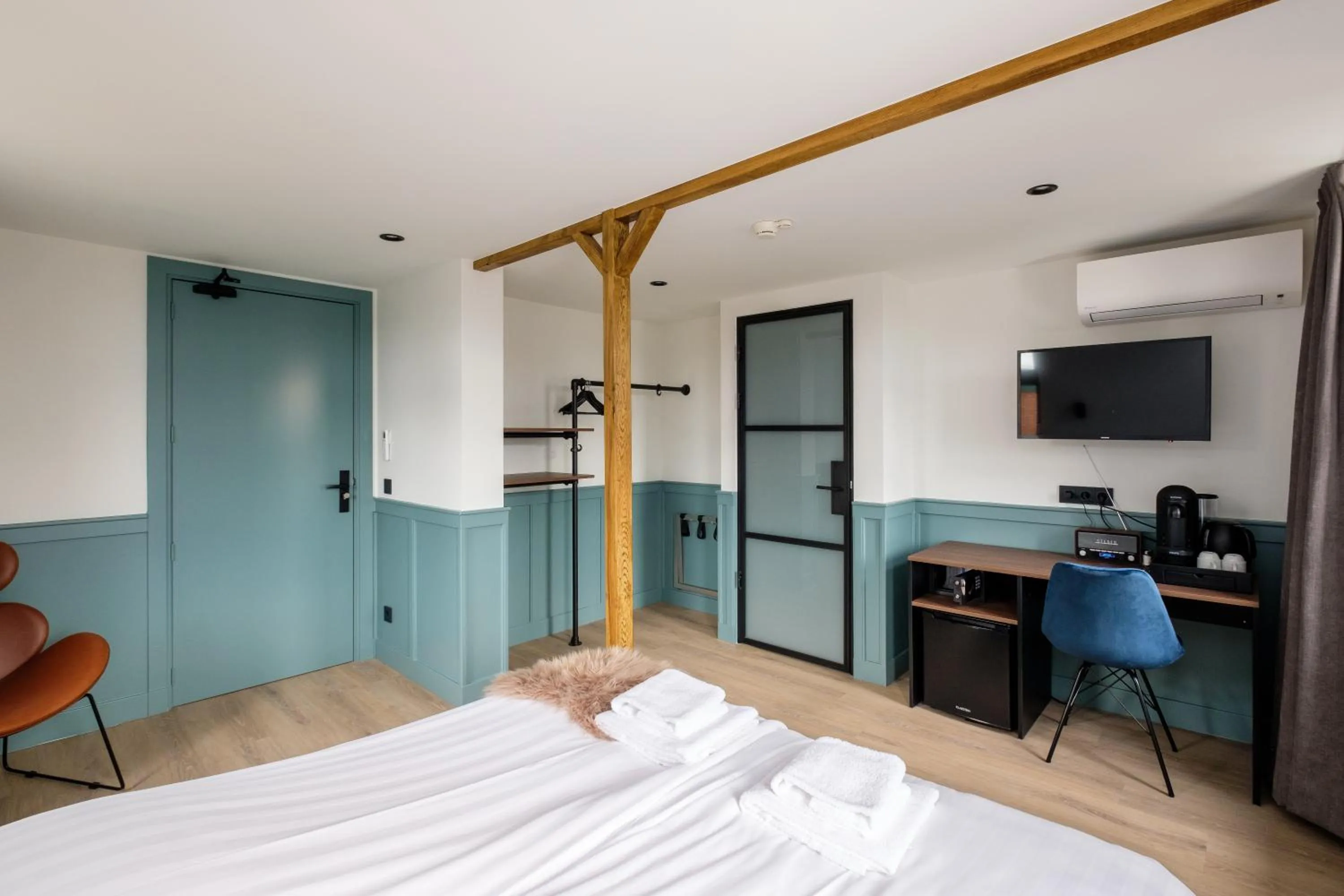 Bed in Hotel Brasserie Smits