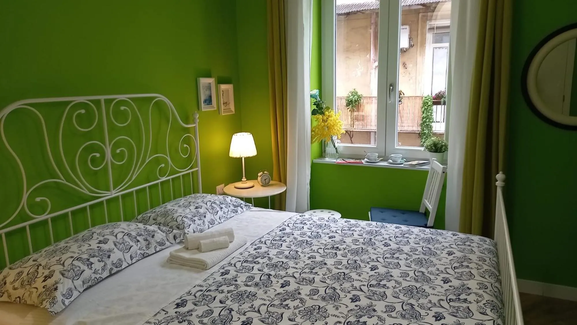 Photo of the whole room, Bed in B&B Stella Scugnizza