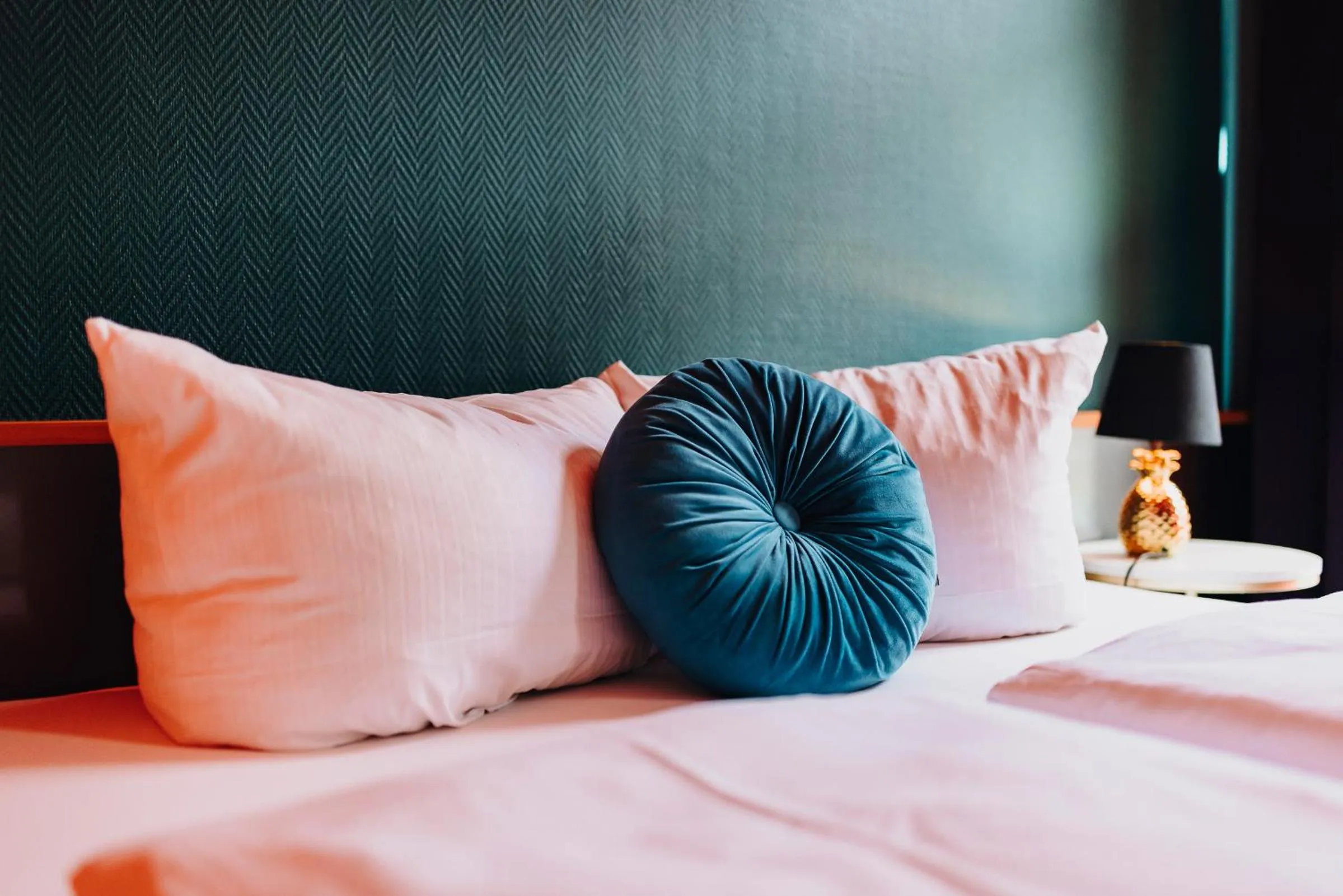 Bed in Boutique Hotel Rothenburger Hof