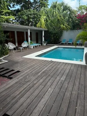 Swimming pool in The Old Gin House