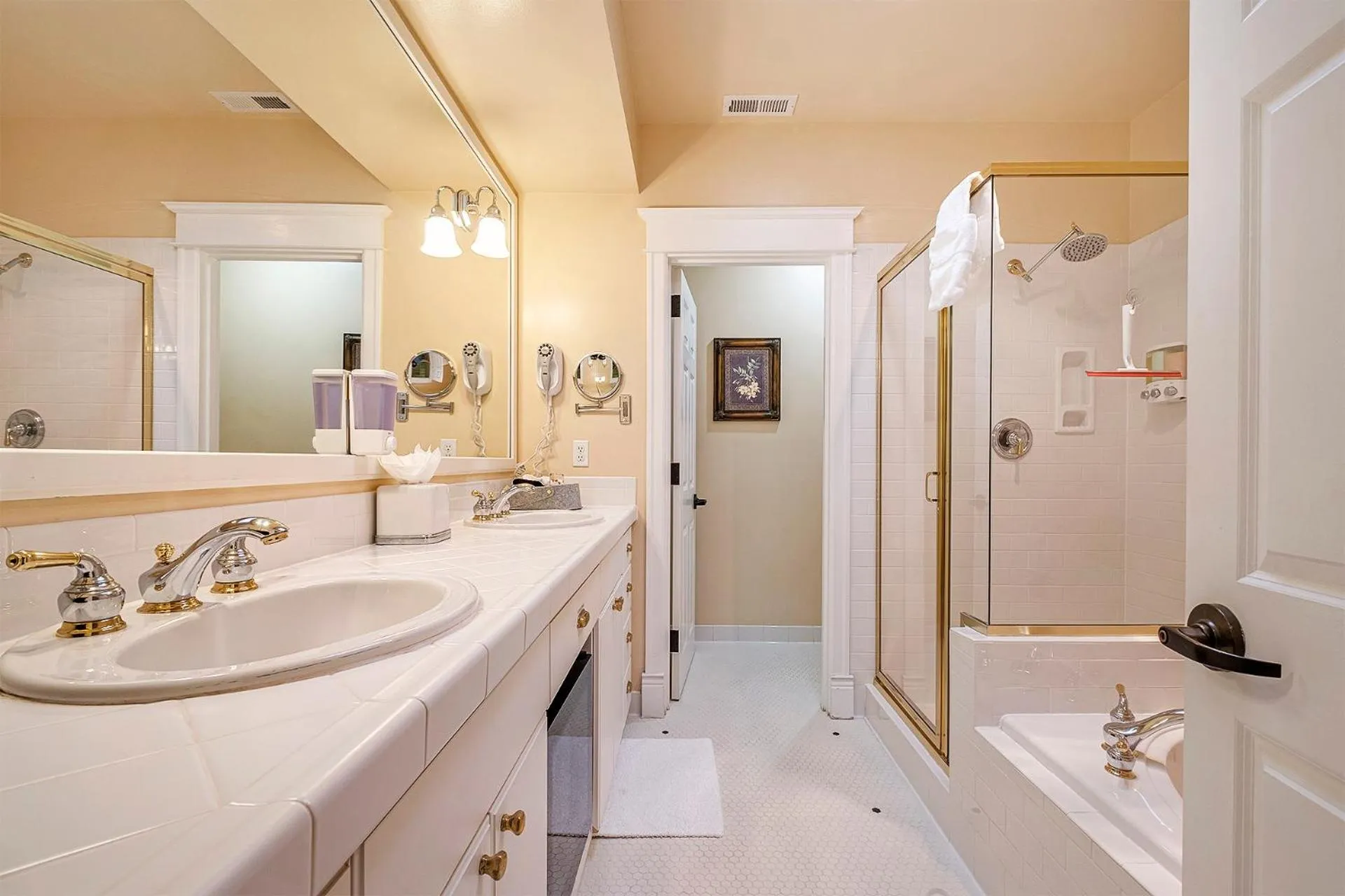 Shower in The Orenco Station Hotel