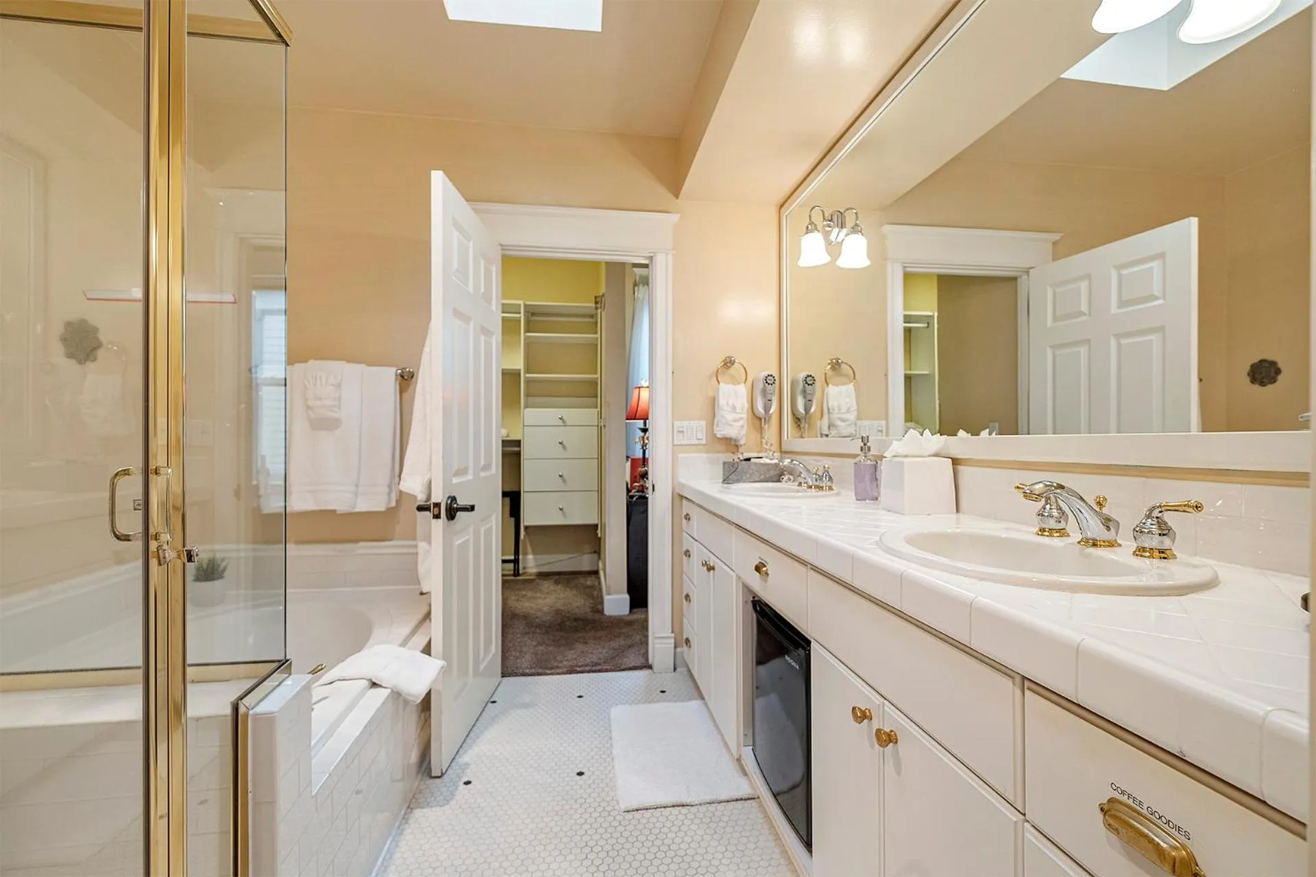 Shower in The Orenco Station Hotel