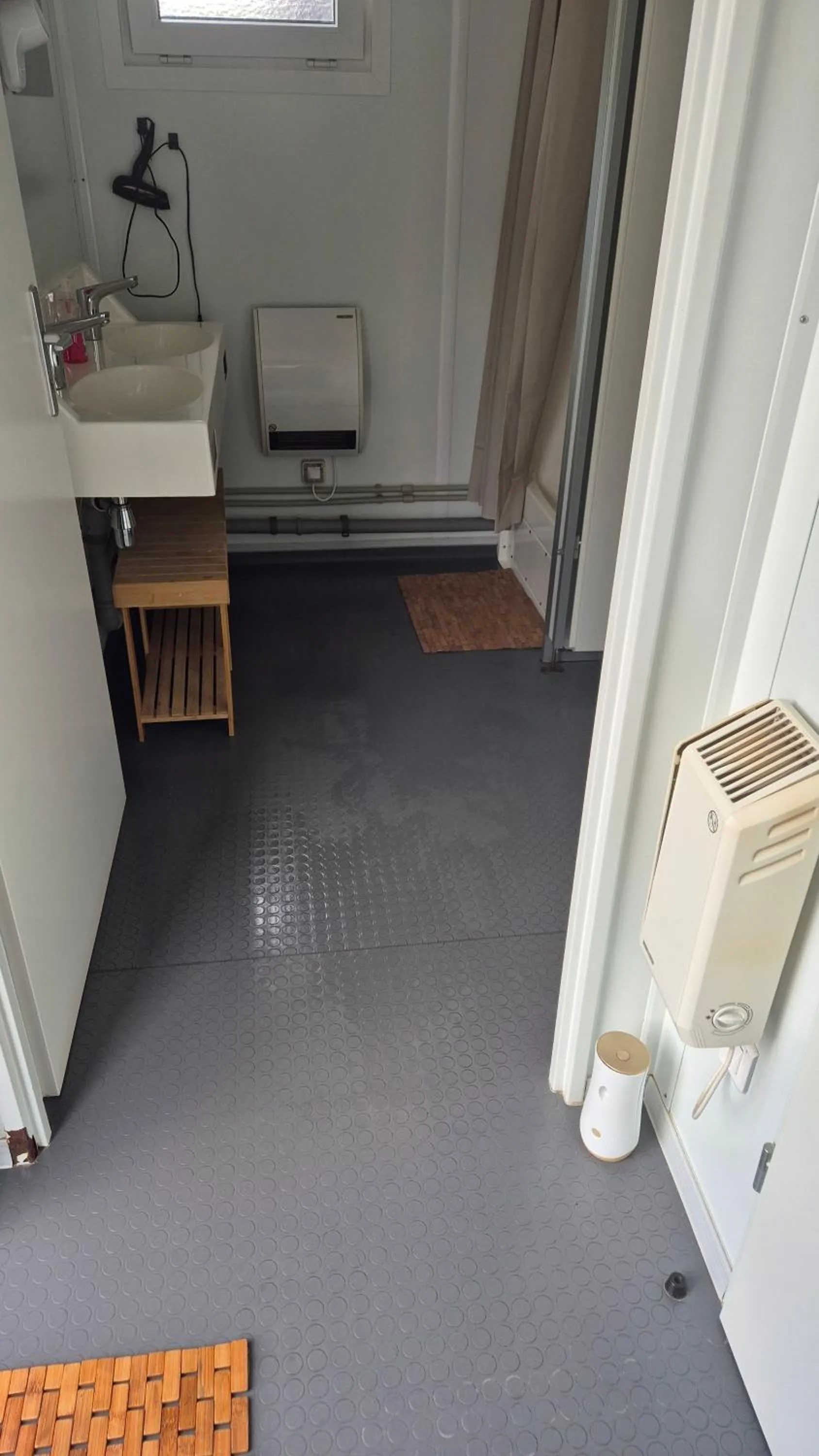 Mini Hotel Übernachten Im Gurkenfass