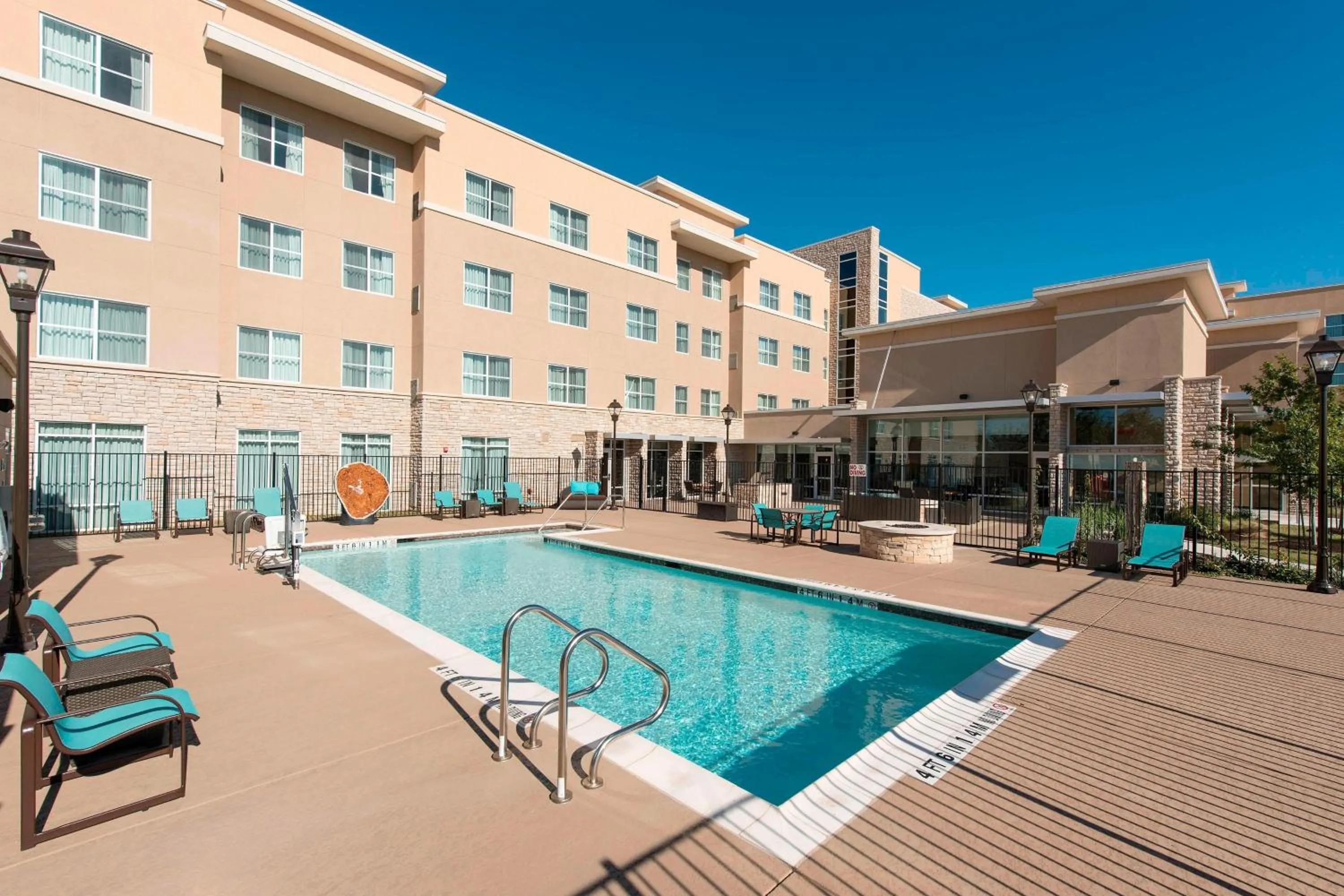 Swimming pool in Residence Inn by Marriott Austin - University Area