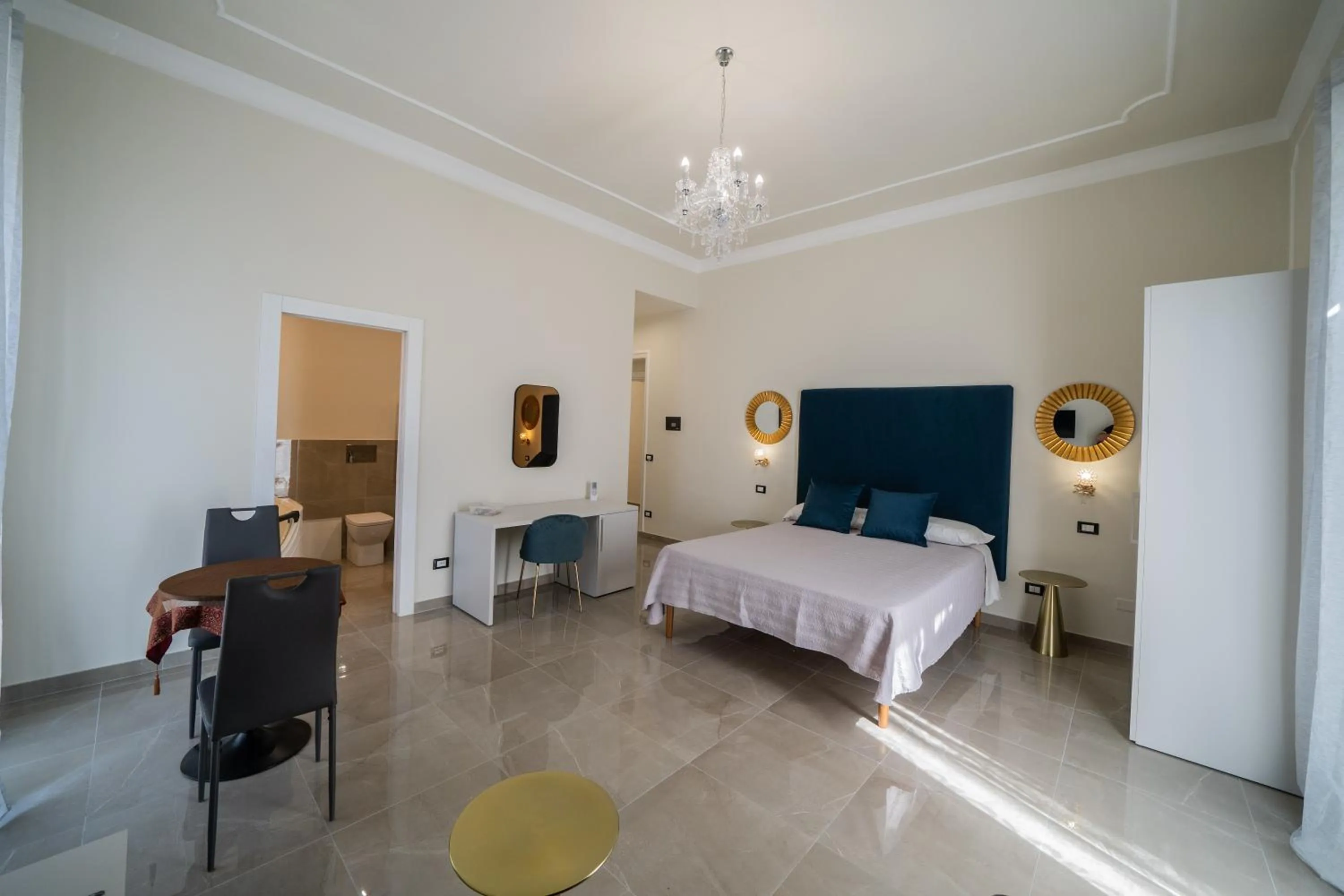 Bedroom, Bed in Amaris