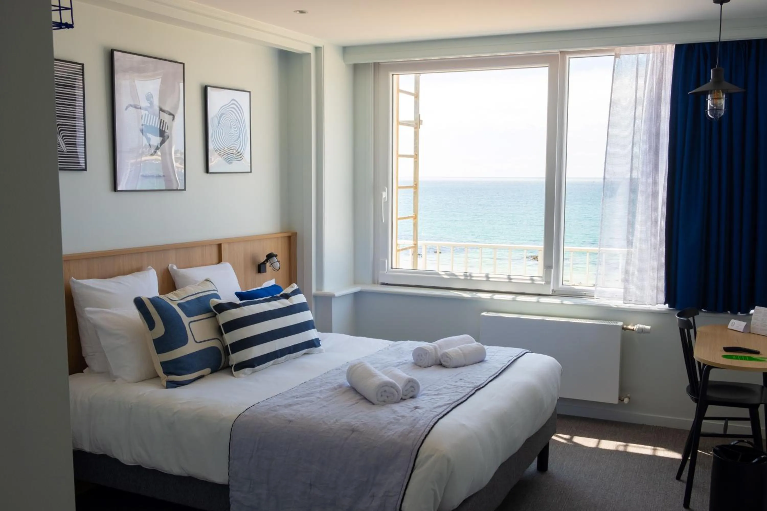 Natural landscape, Bed in Ty Ys Hôtel