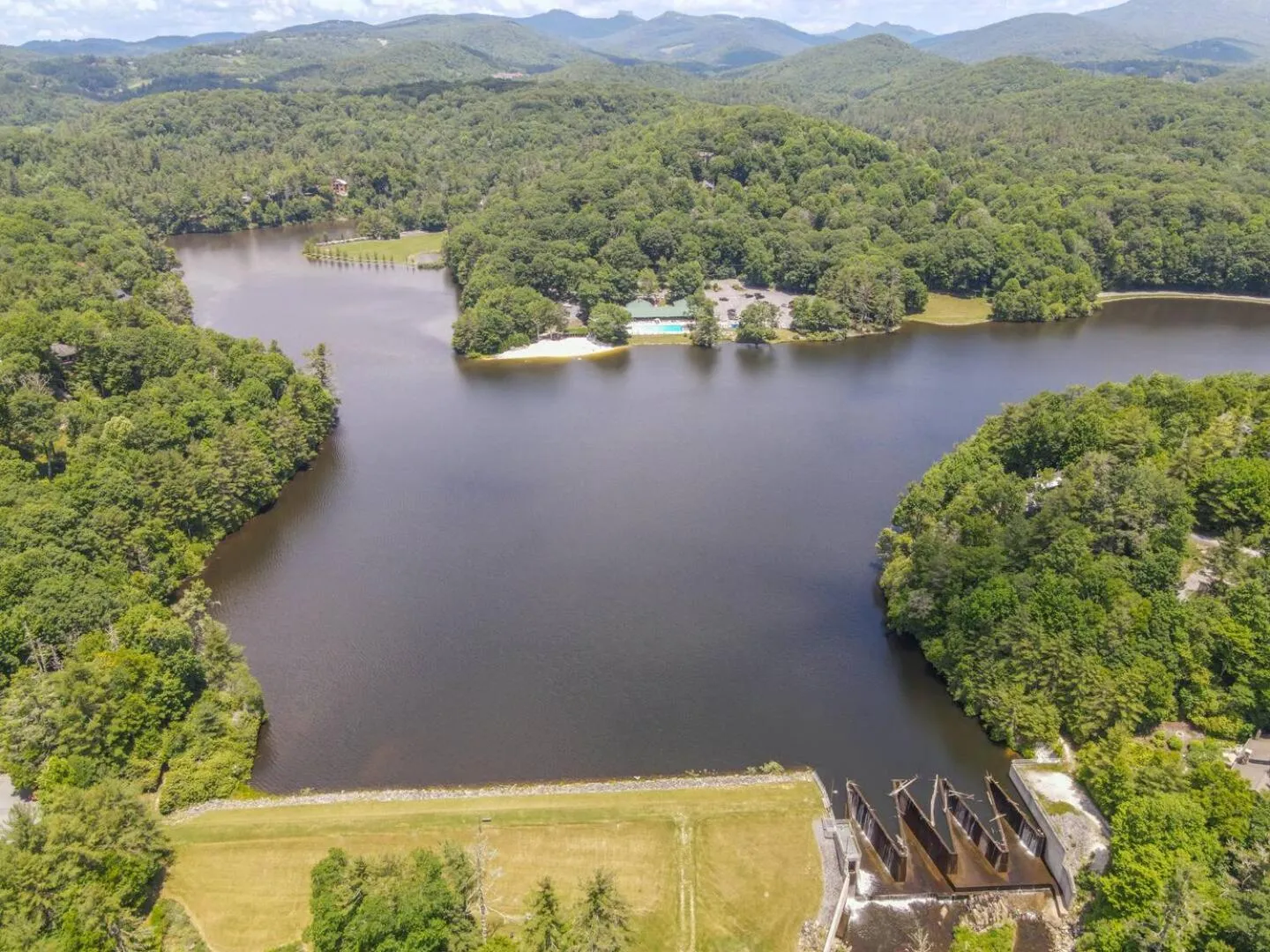 Blue Ridge Bungalow with Hot Tub