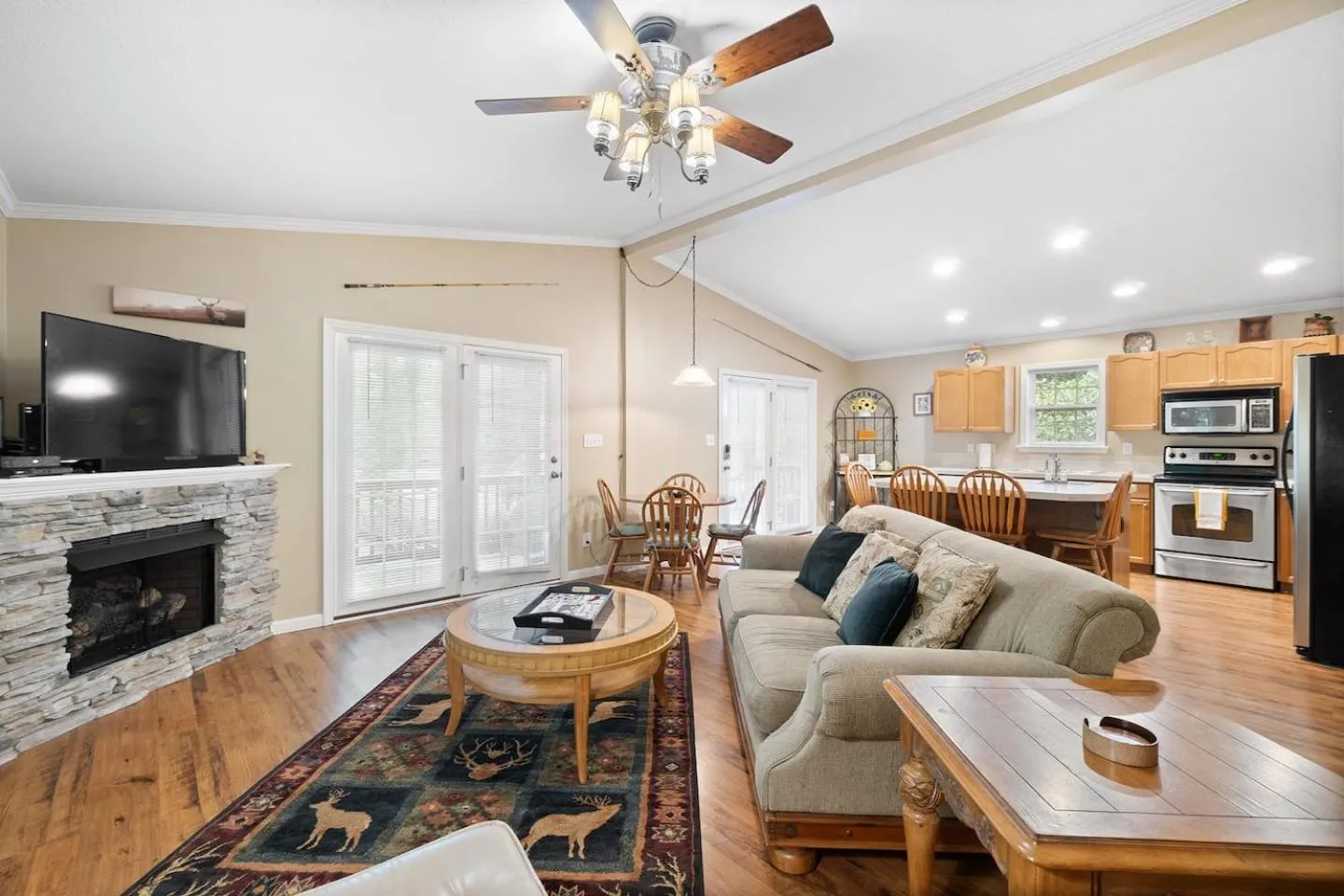 Blue Ridge Bungalow with Hot Tub